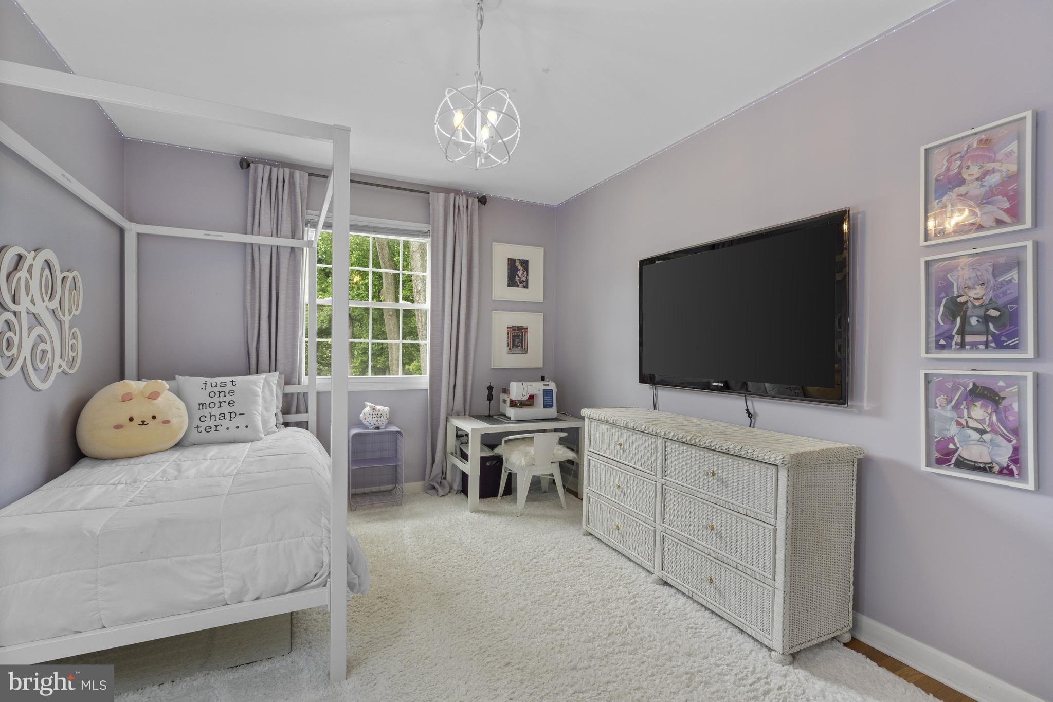 KINGS MANOR - Residential