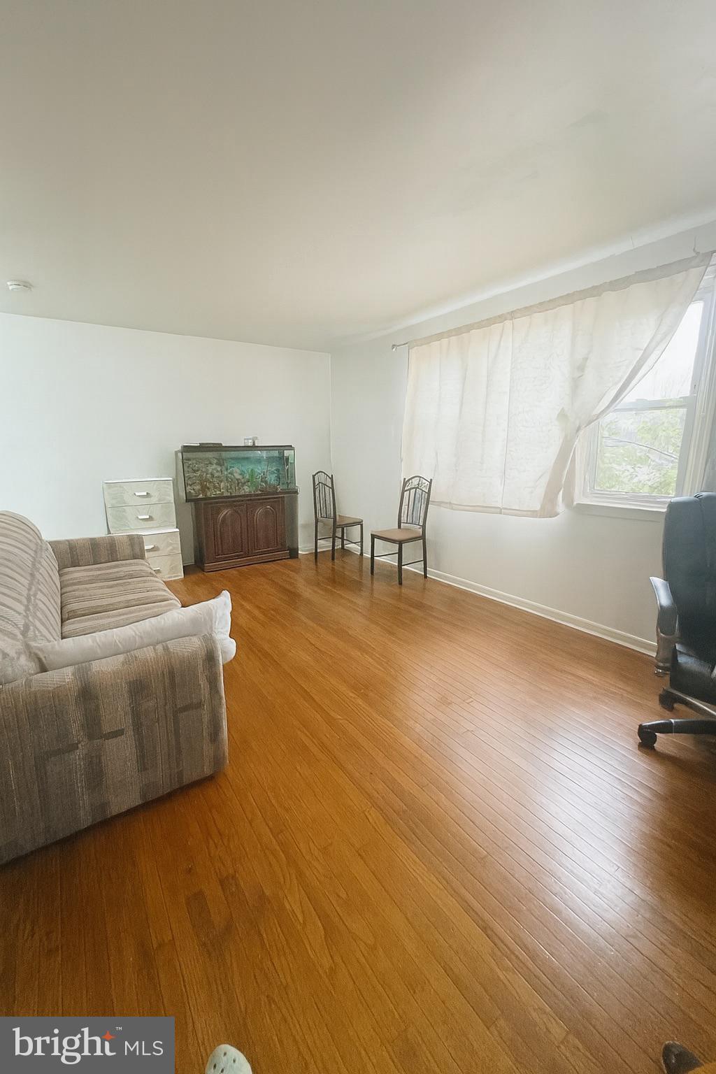 LAWNCREST - Residential Income