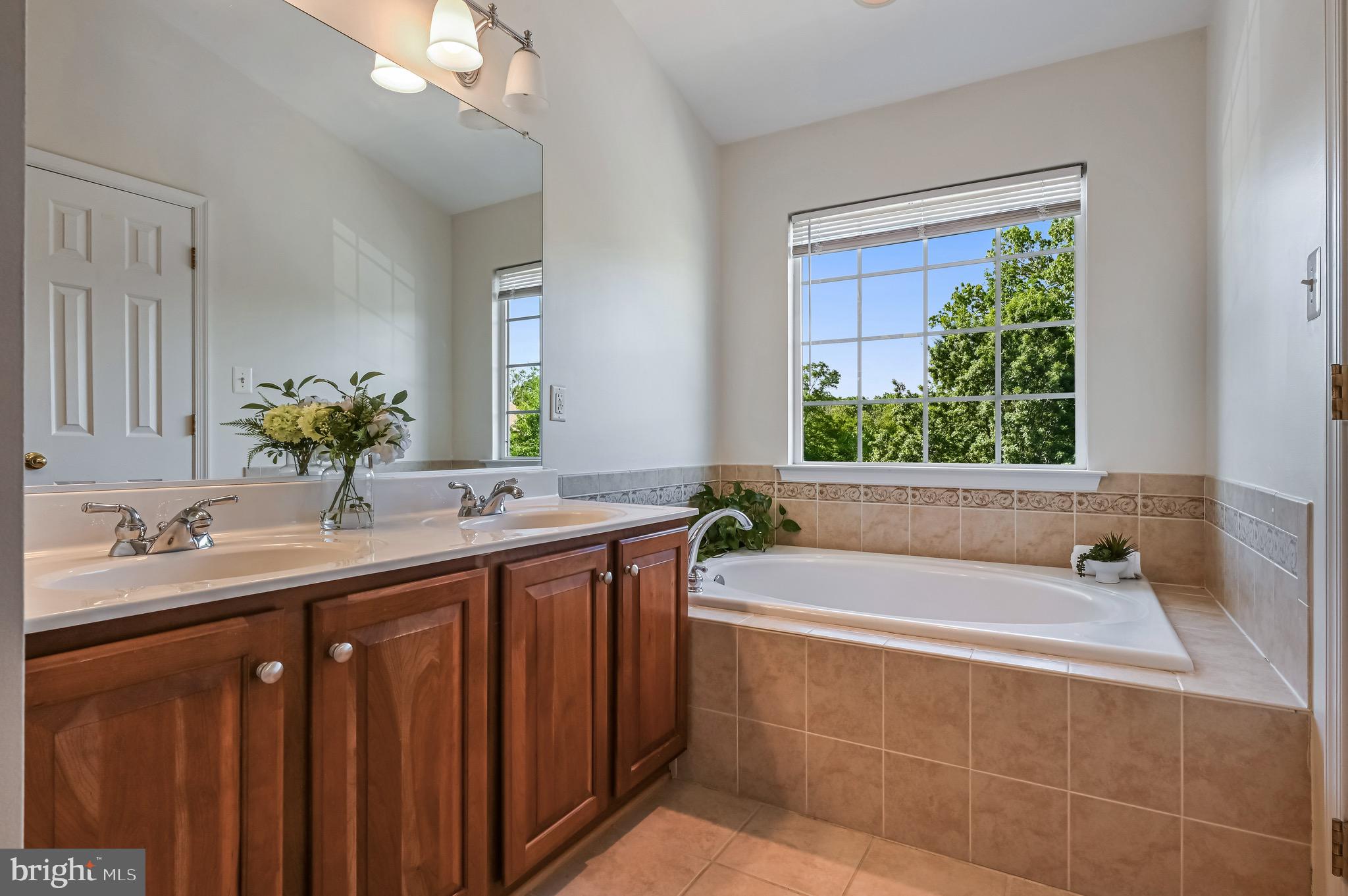 PINEY ORCHARD - Residential