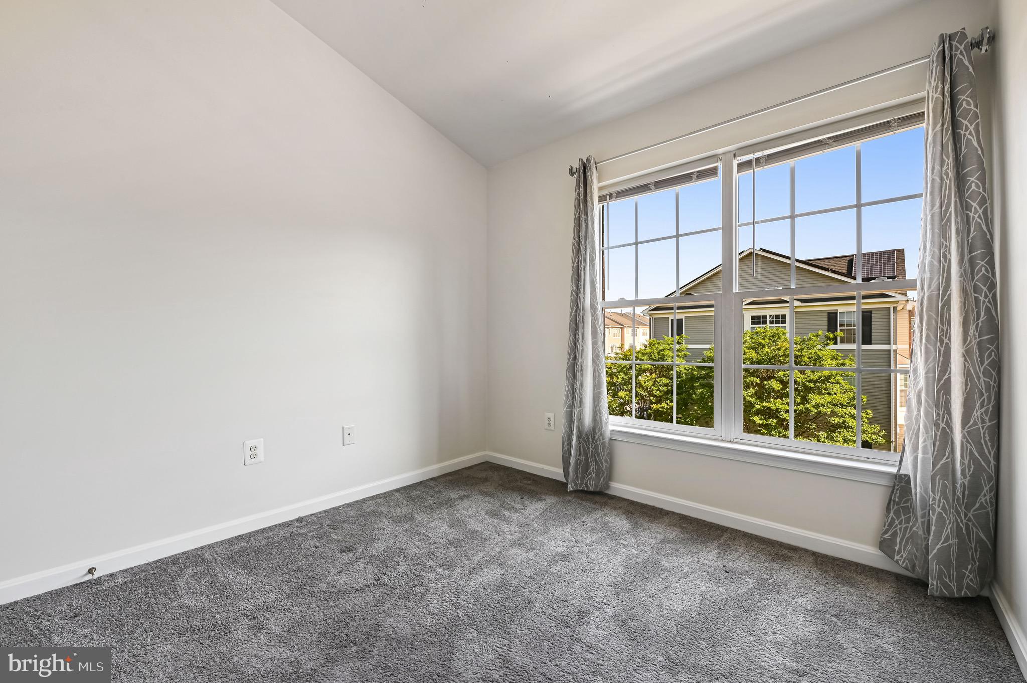 PINEY ORCHARD - Residential