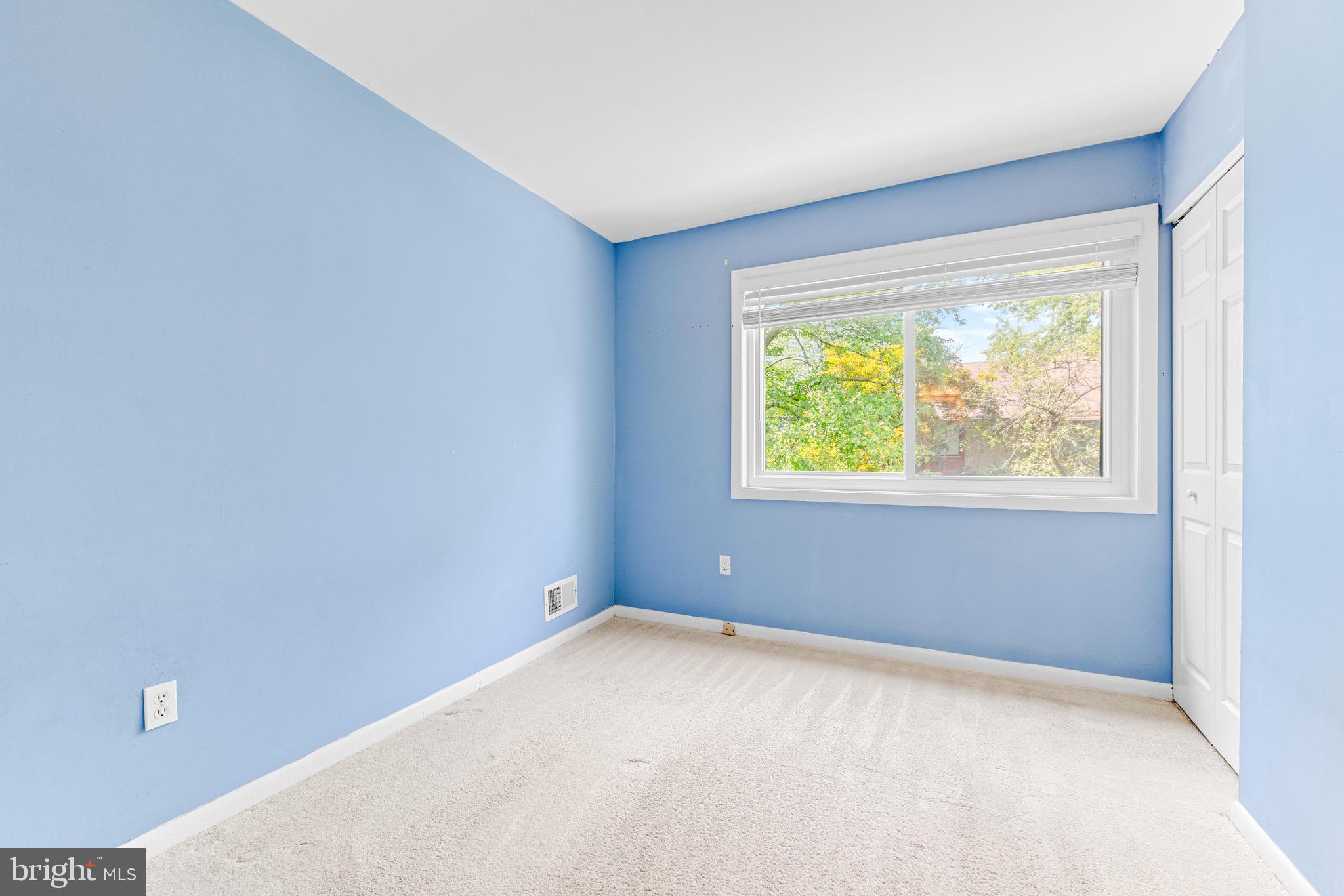 OAKLAND MILLS - Residential