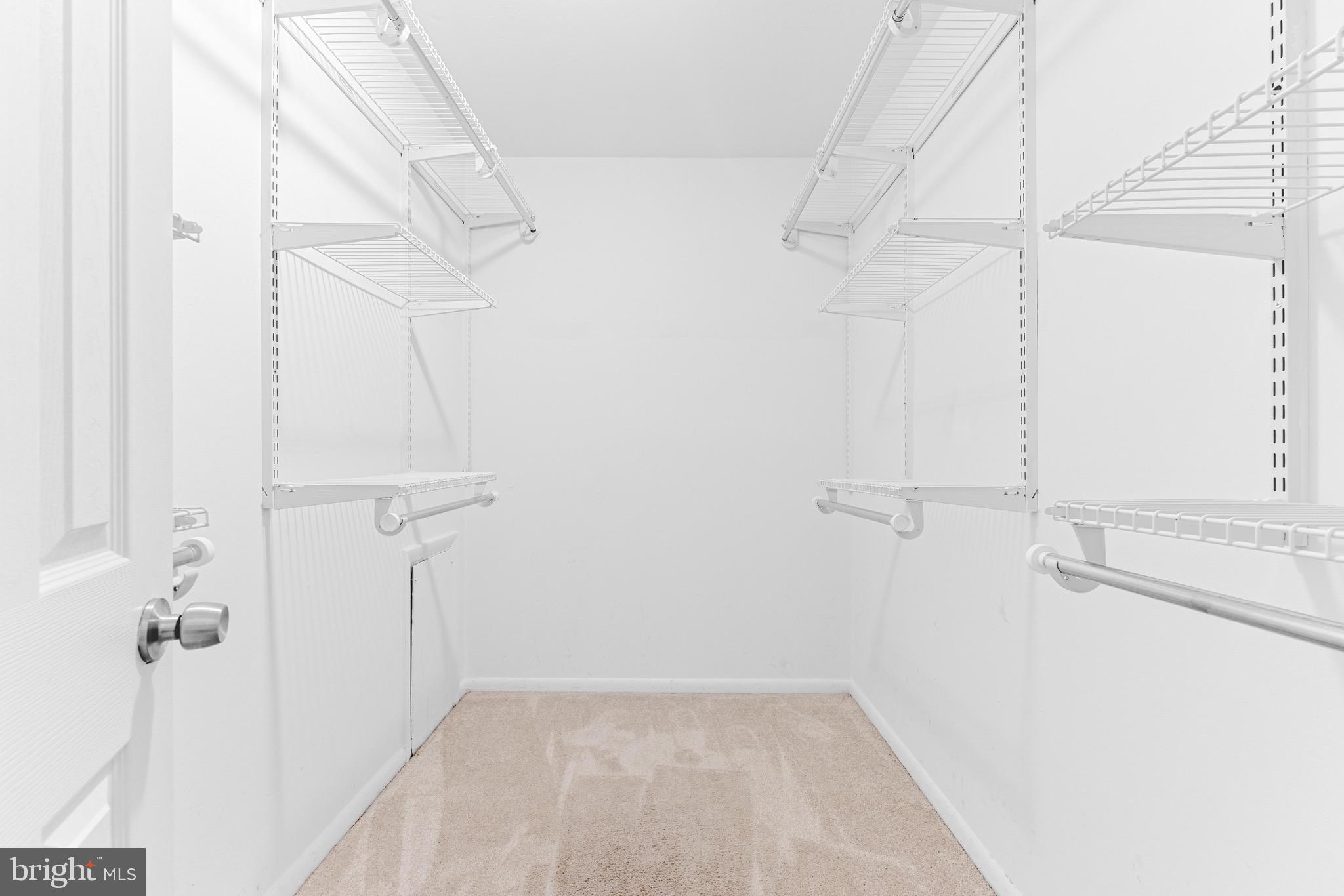 OAKLAND MILLS - Residential