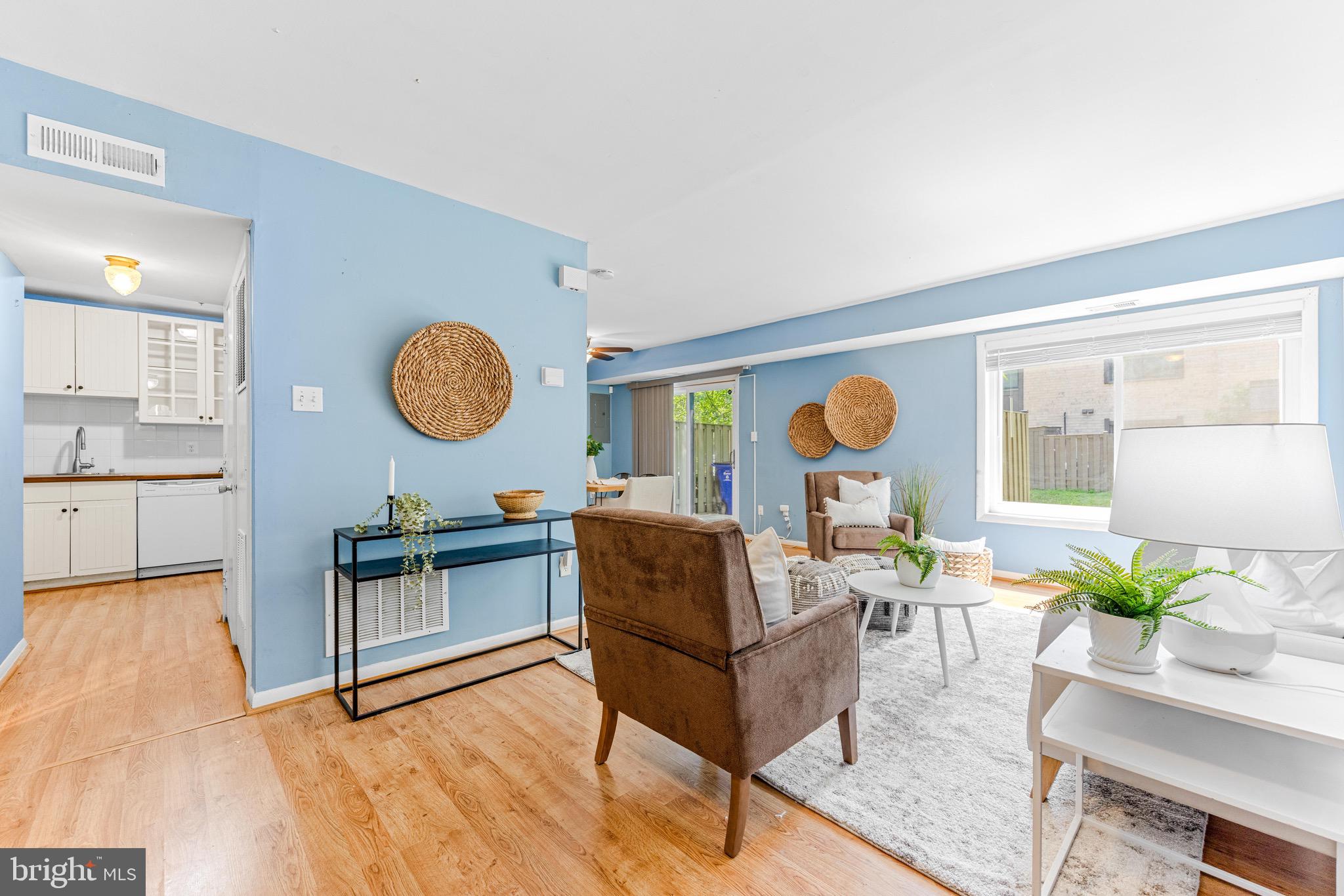 OAKLAND MILLS - Residential