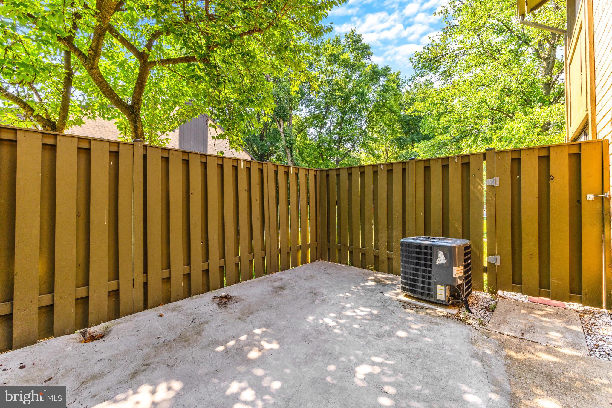 OAKLAND MILLS - Residential