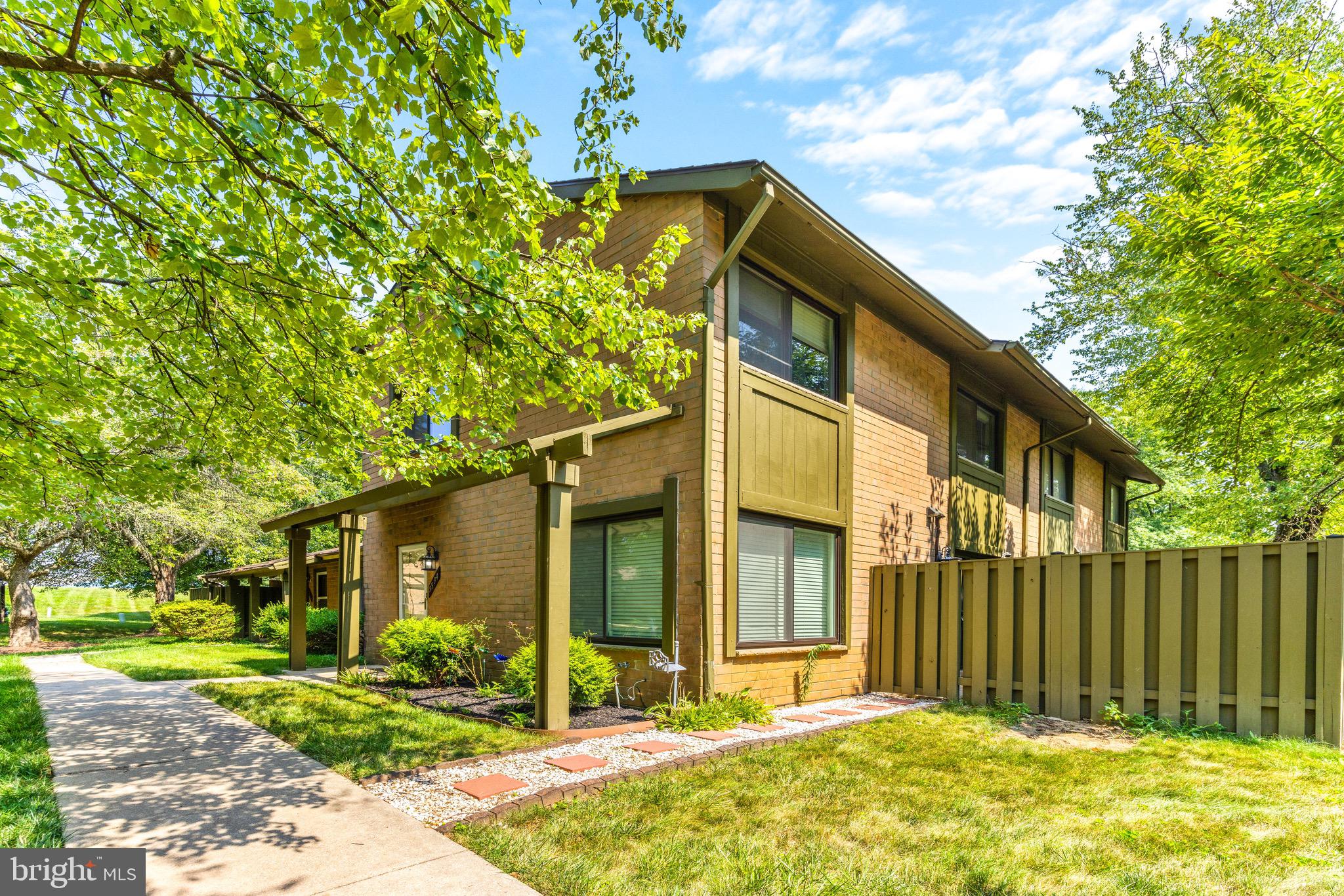 OAKLAND MILLS - Residential