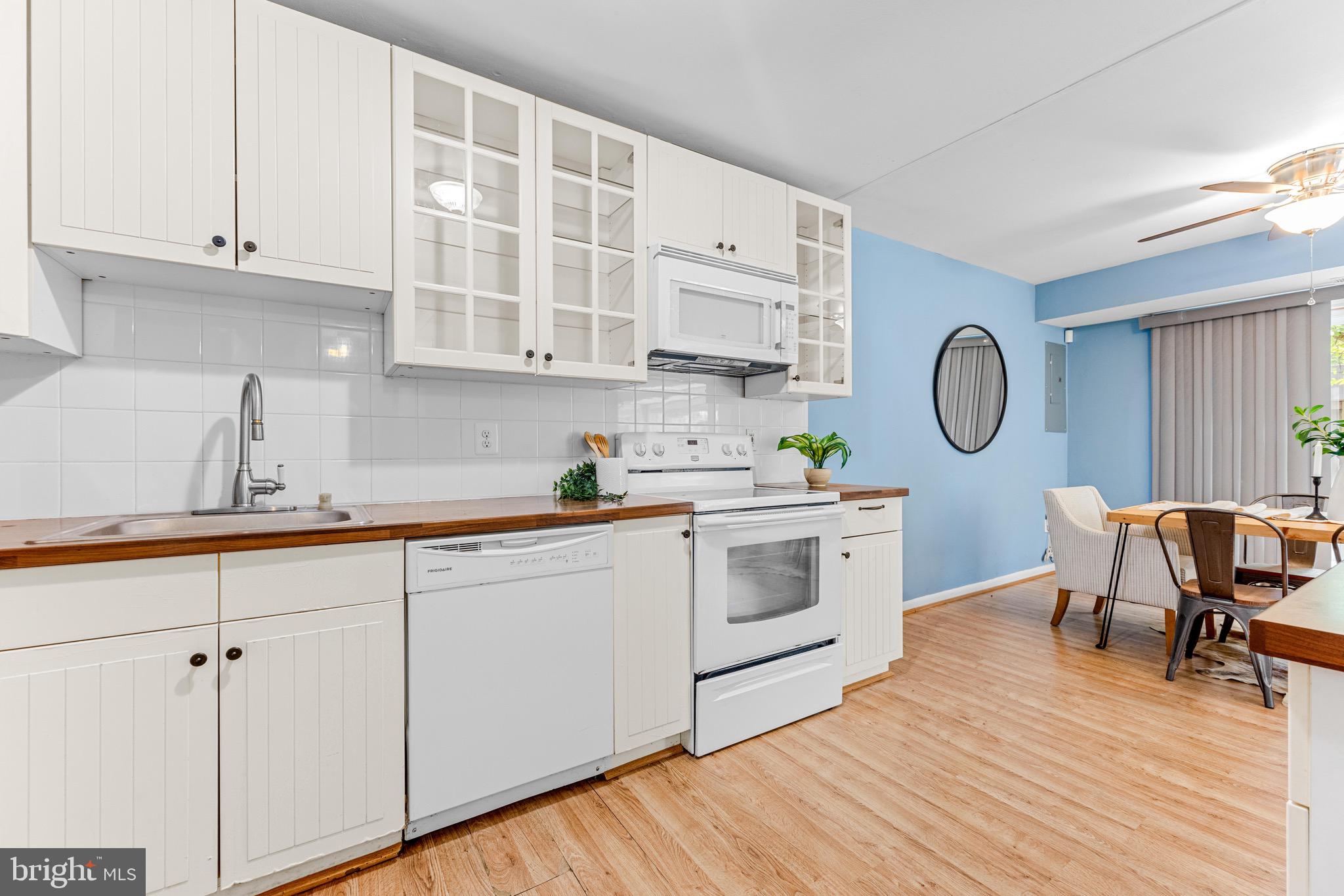 OAKLAND MILLS - Residential