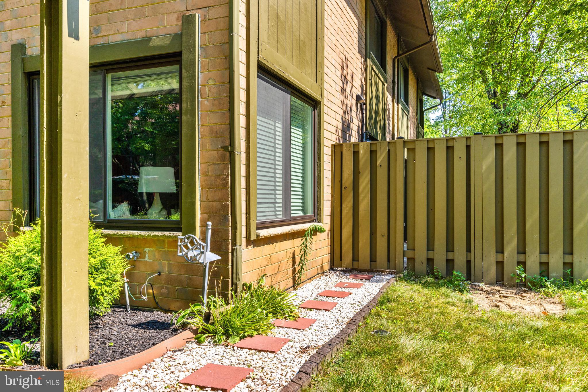 OAKLAND MILLS - Residential