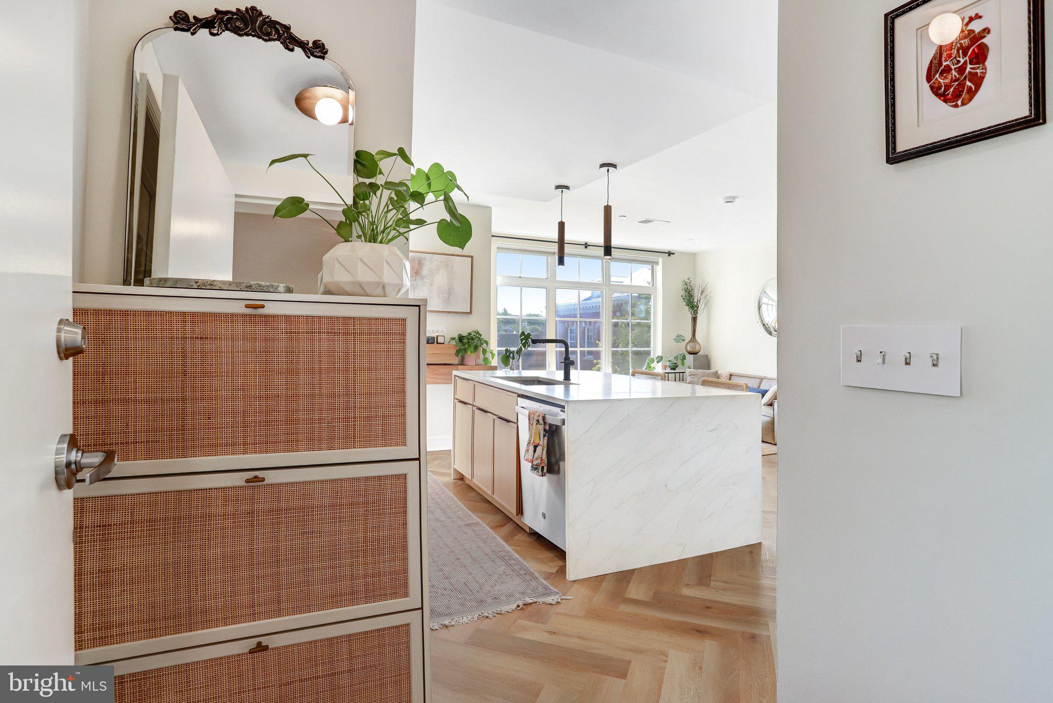 150 V STREET NW V305