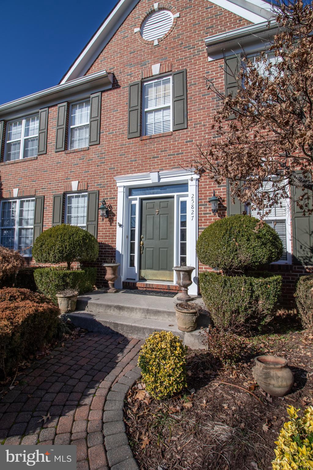 SOUTH RIDING - Residential