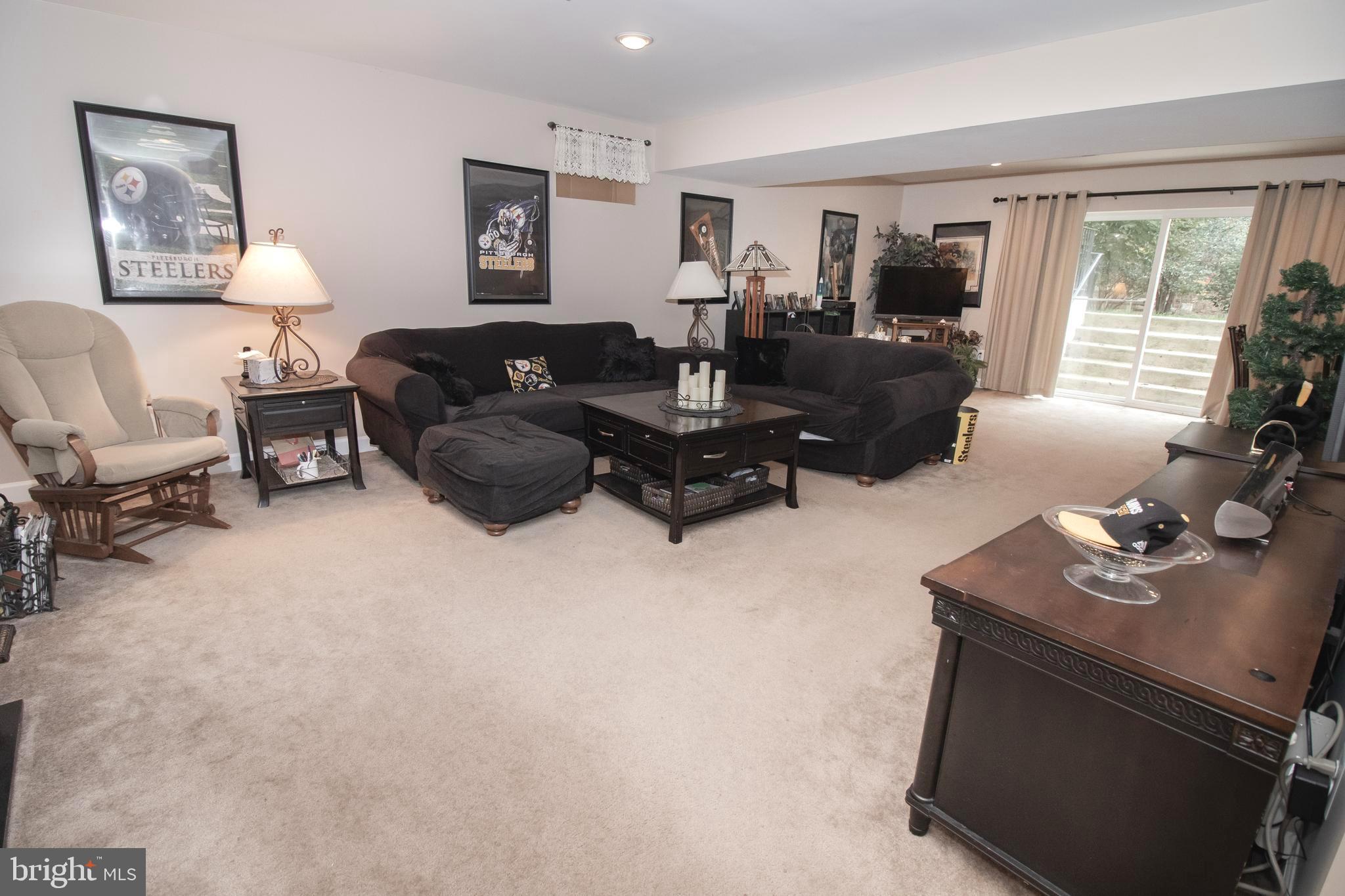 SOUTH RIDING - Residential