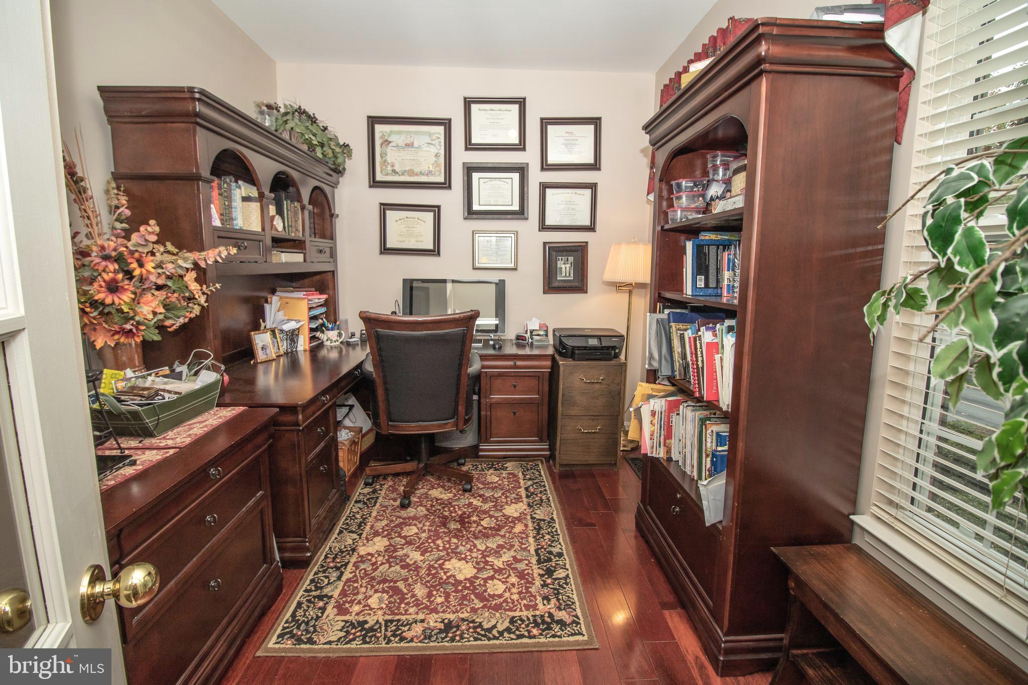 SOUTH RIDING - Residential