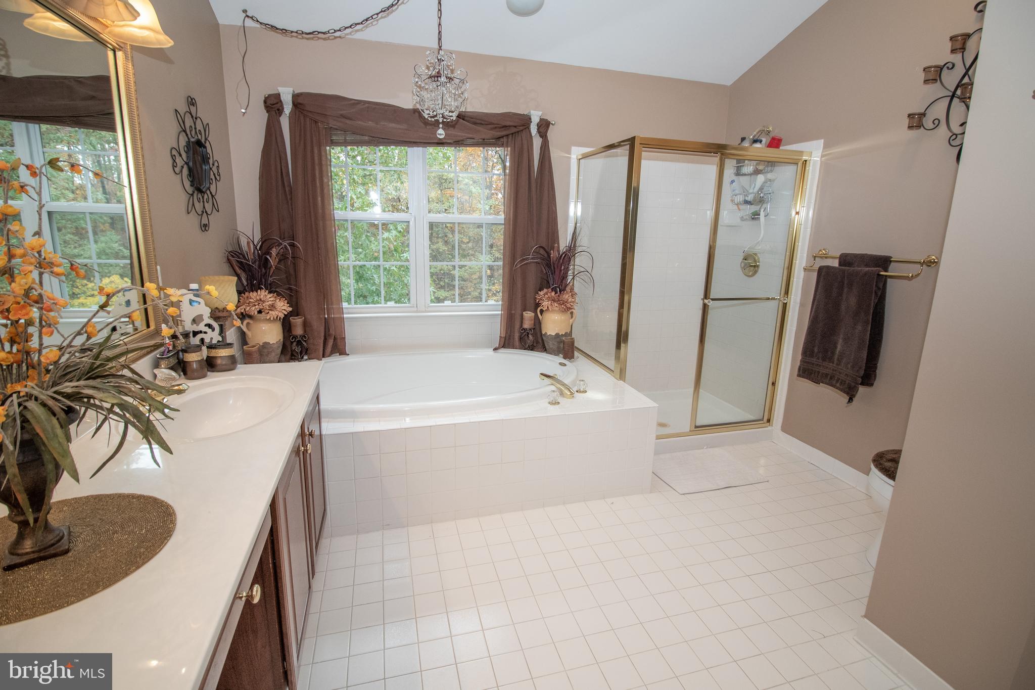 SOUTH RIDING - Residential