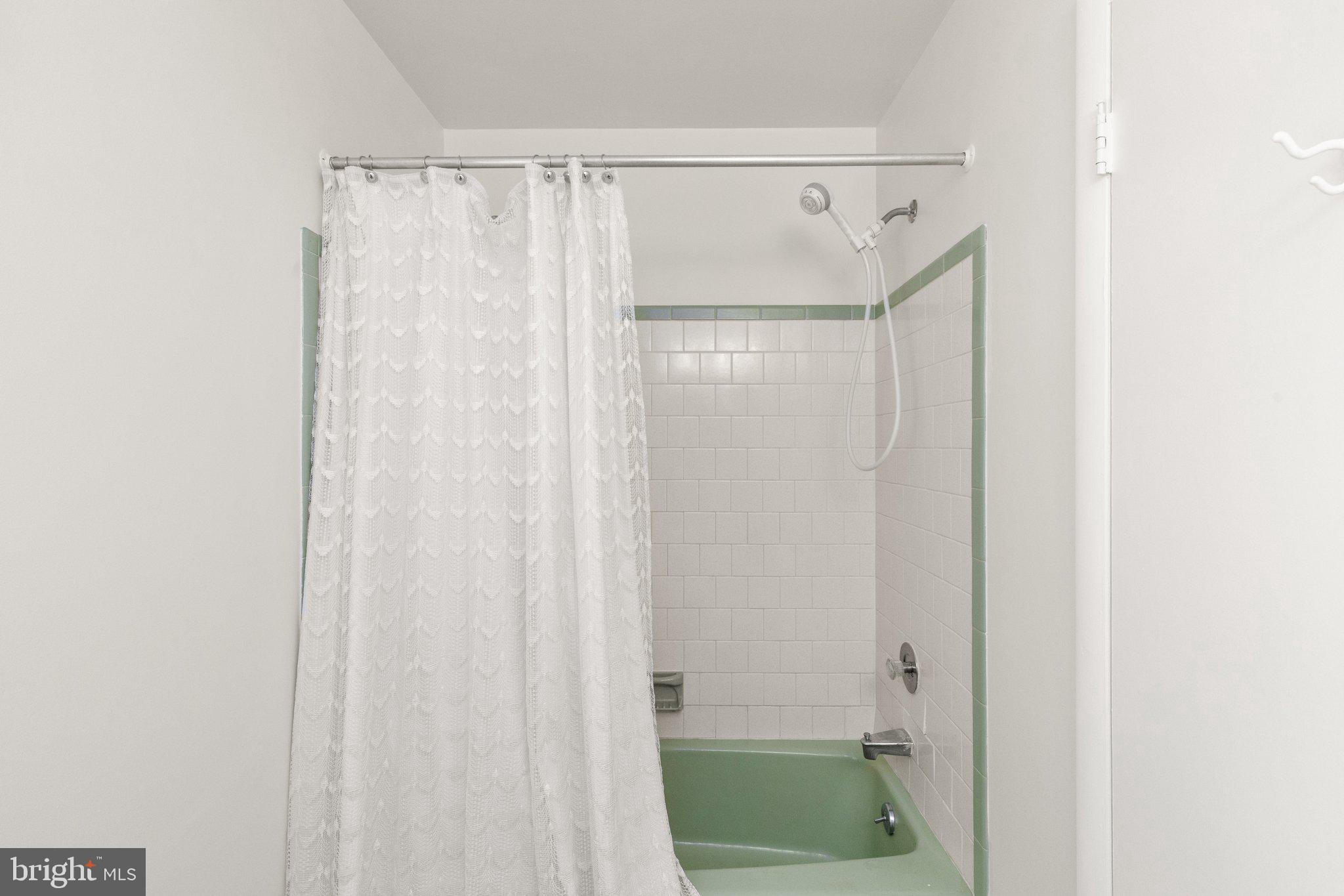 SEMINARY RIDGE - Residential