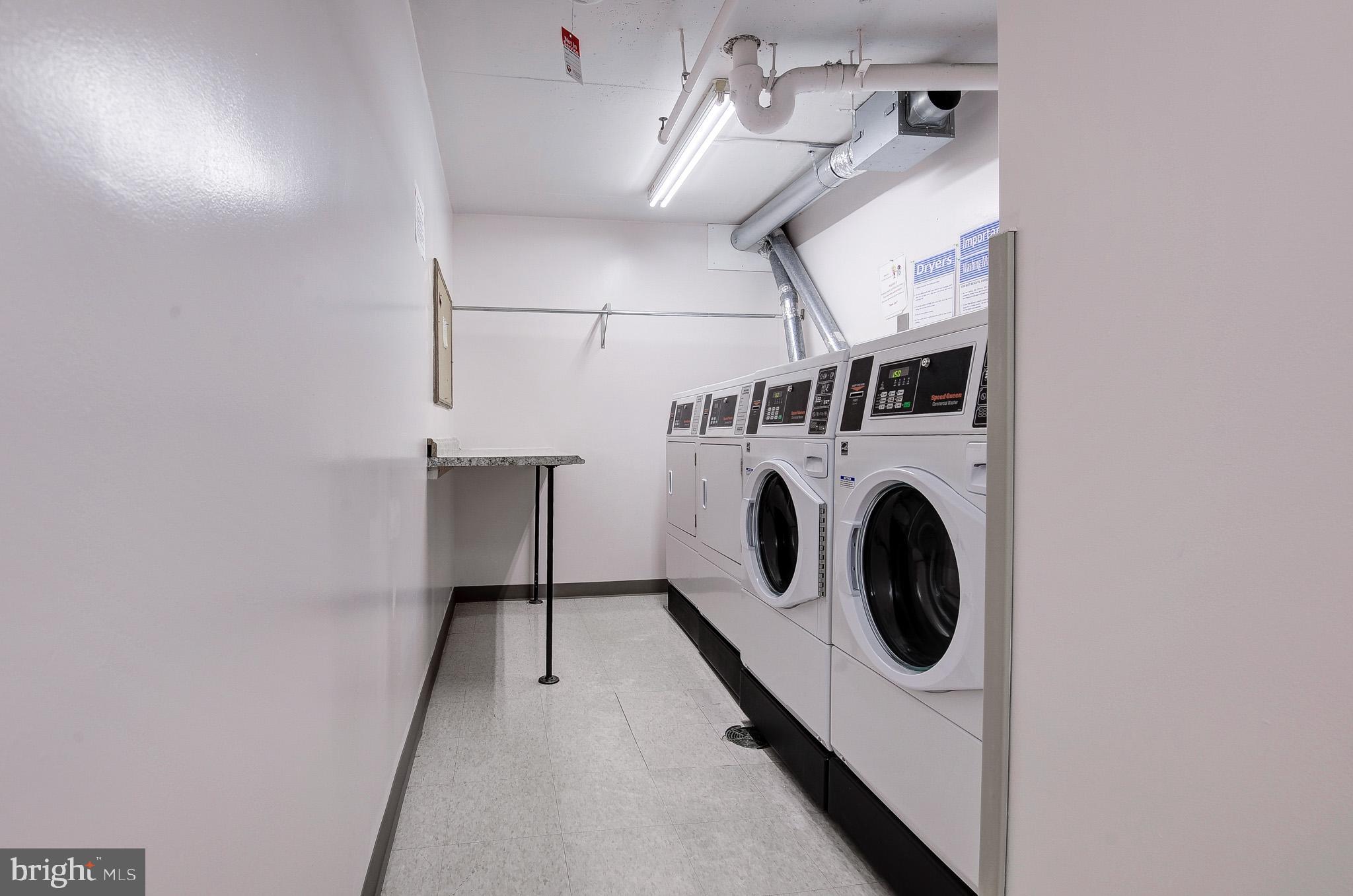 CHELSEA TOWERS - Residential