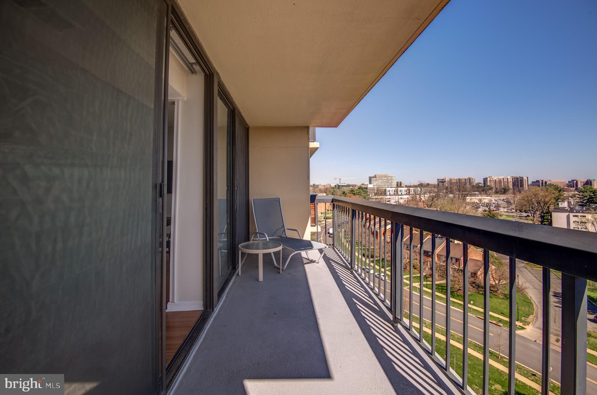 CHELSEA TOWERS - Residential