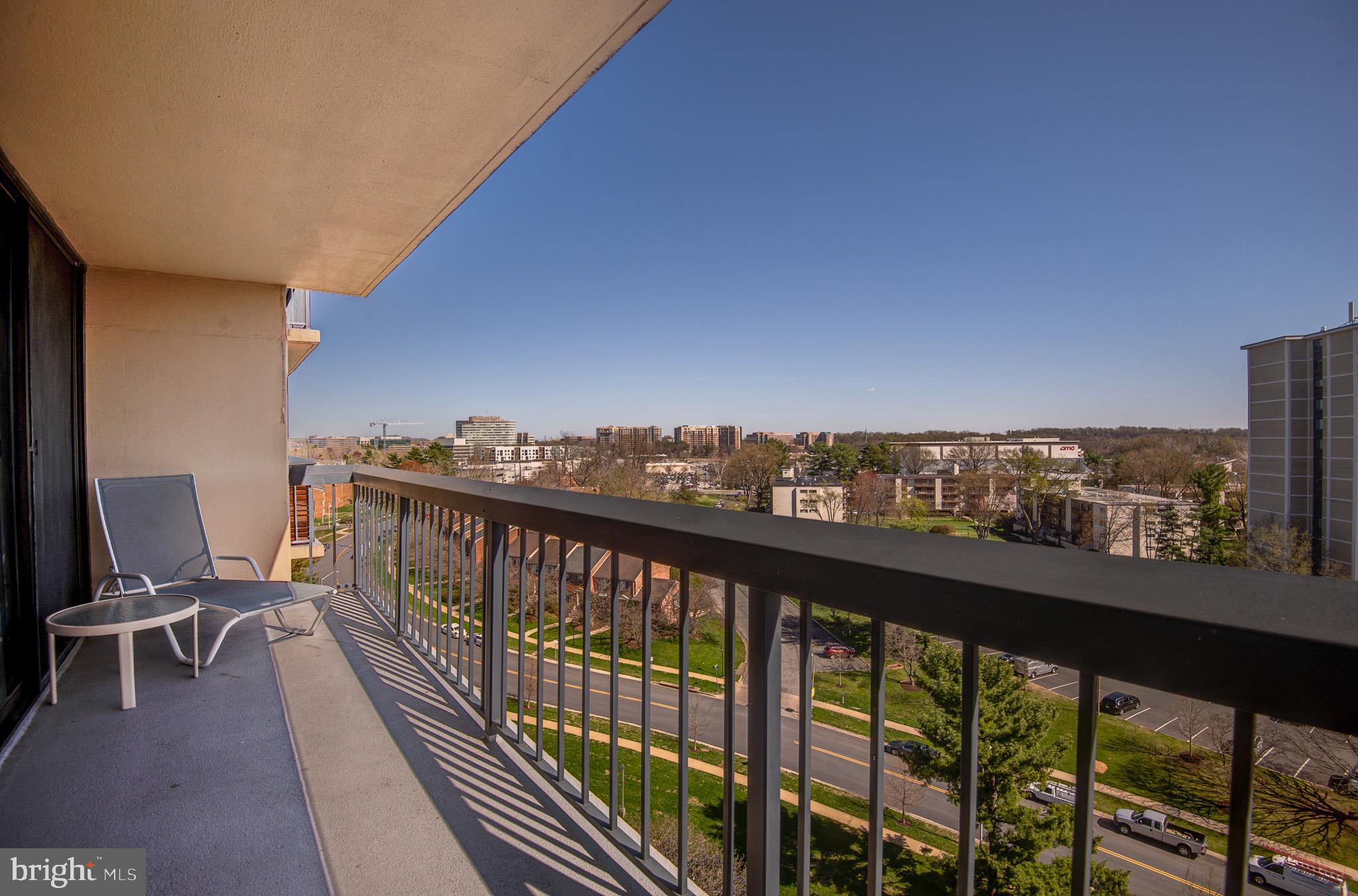 CHELSEA TOWERS - Residential