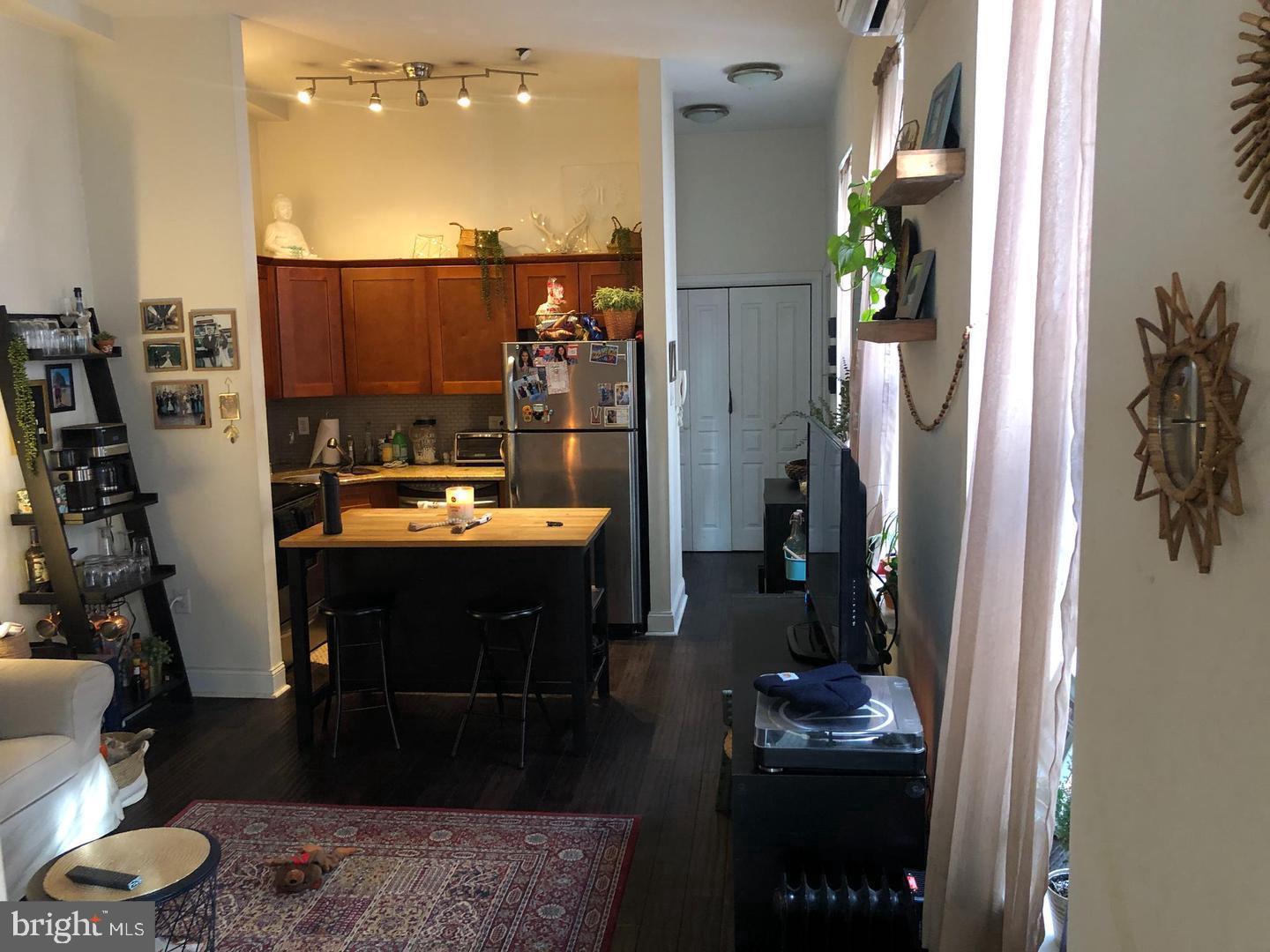1832 GREEN STREET 2R