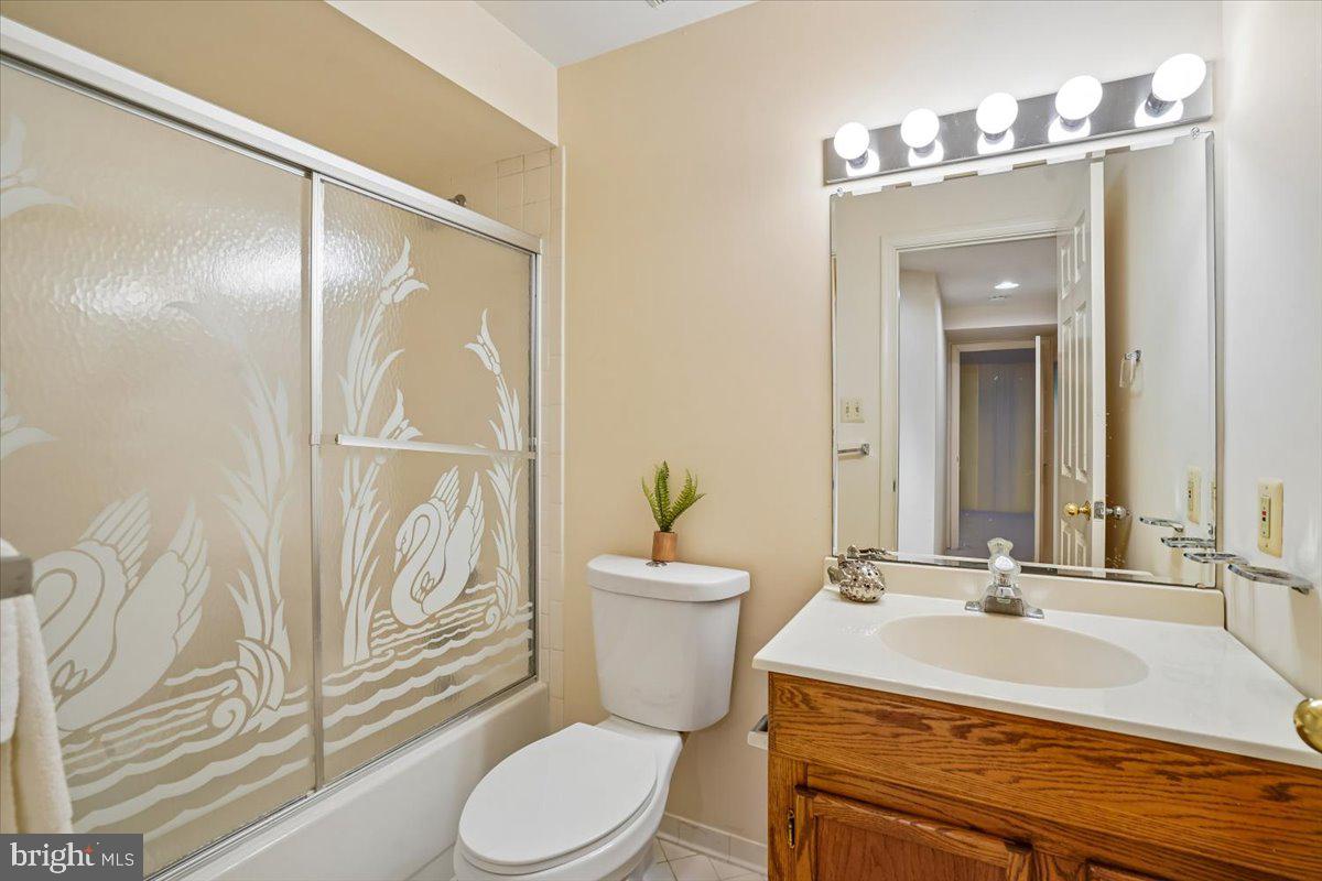 ESWORTHY PARK - Residential