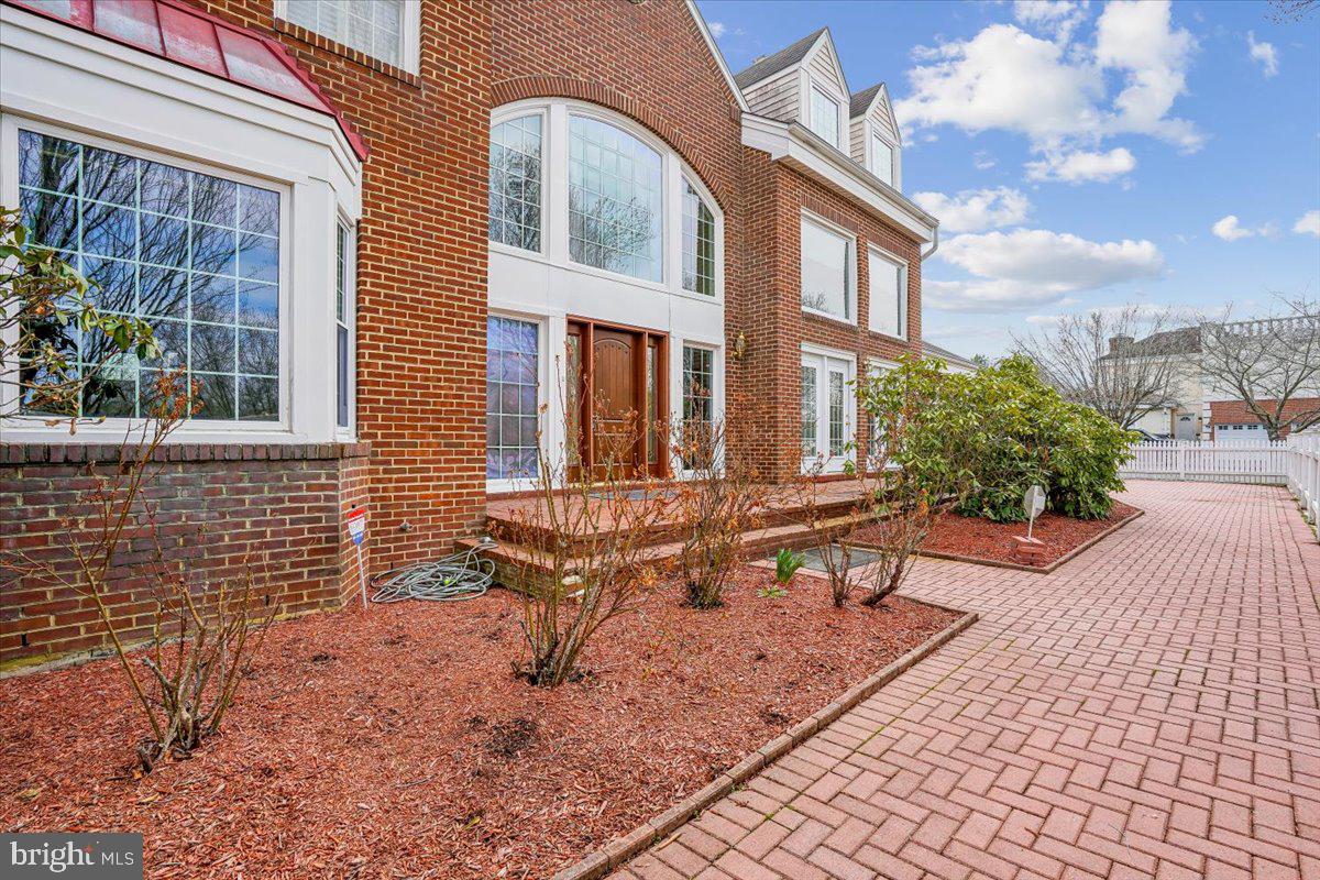 5 MAIDENS BOWER COURT