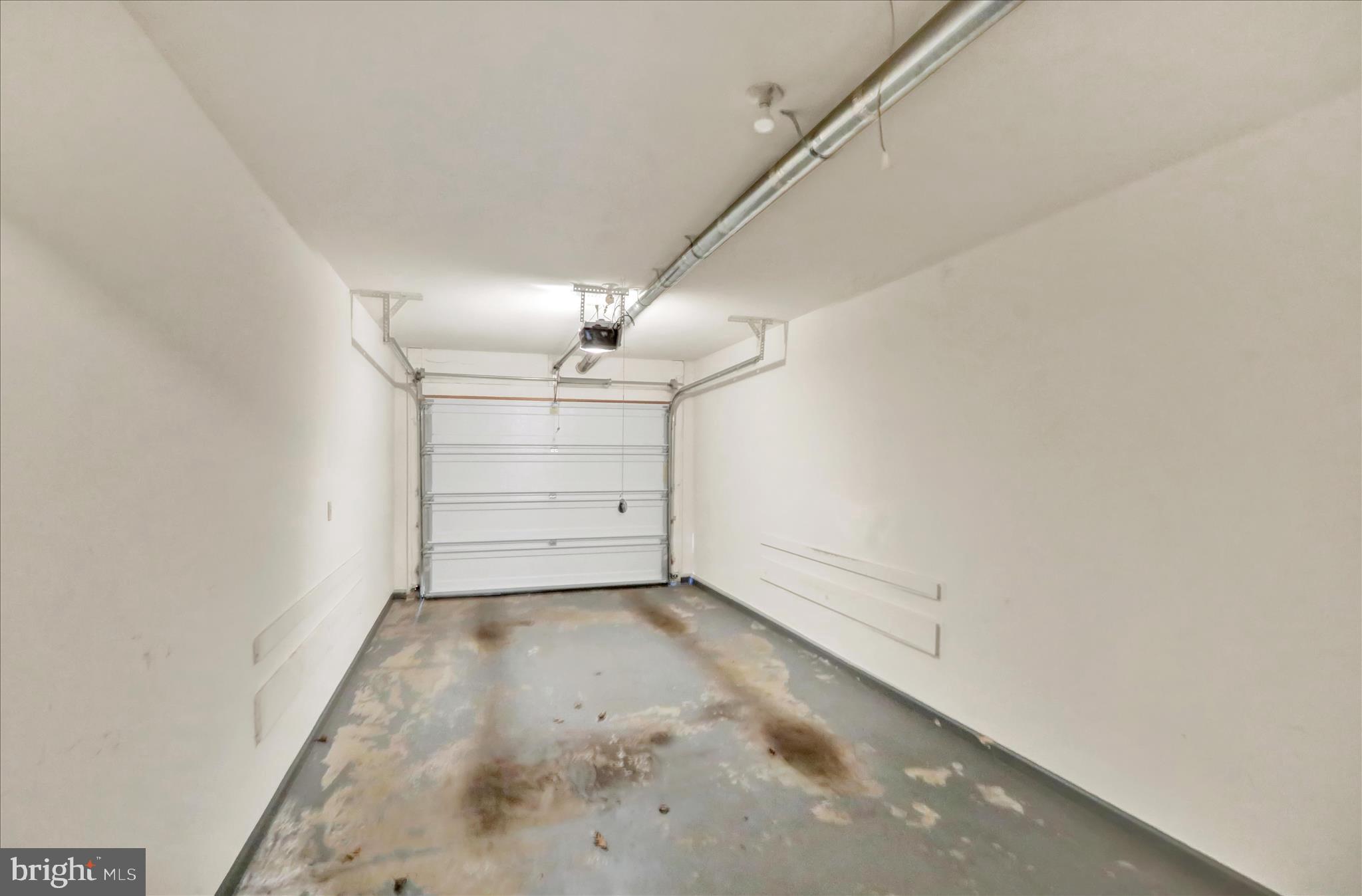 STONE HILL FARMS - Residential