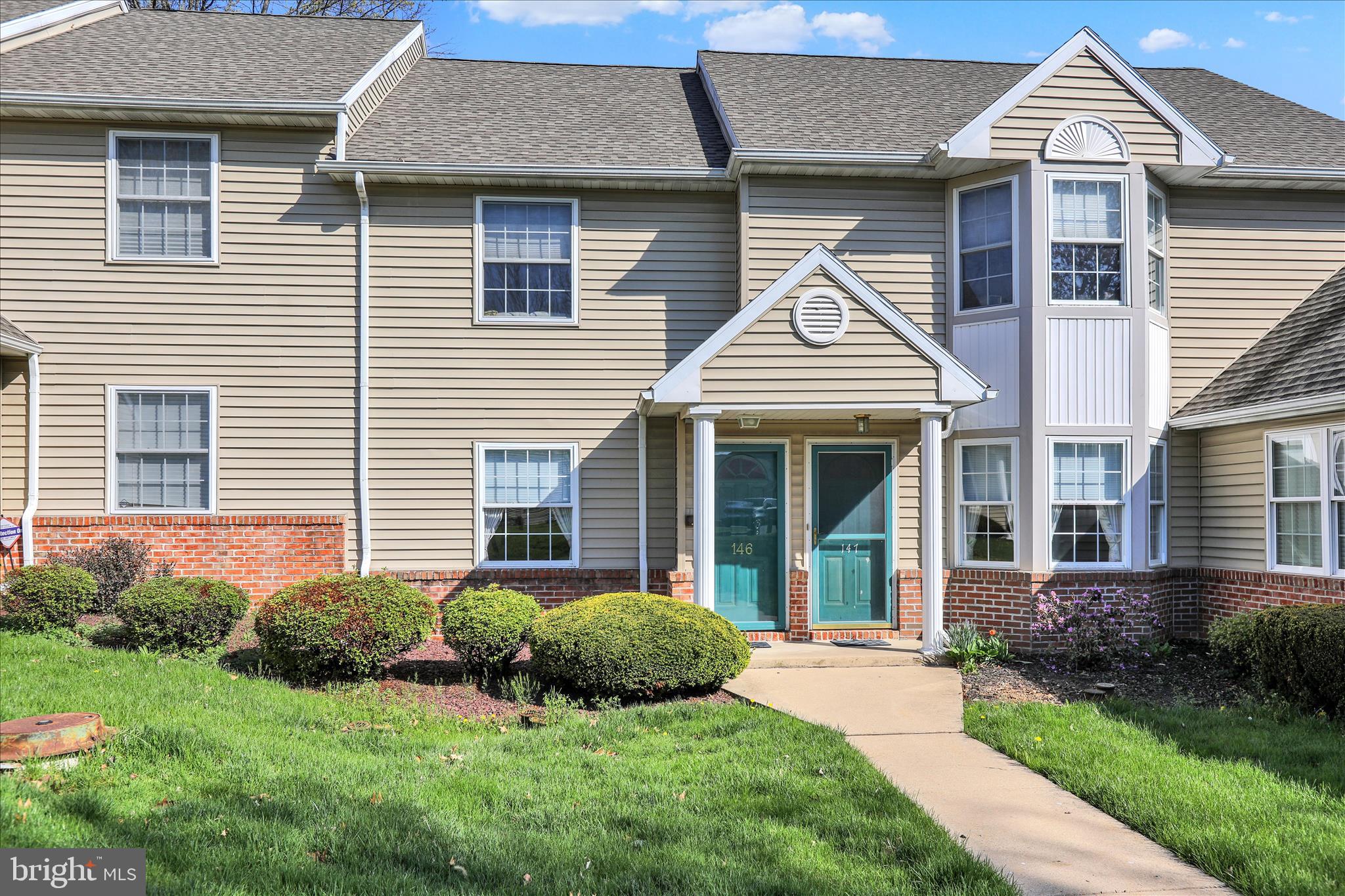 STONE HILL FARMS - Residential