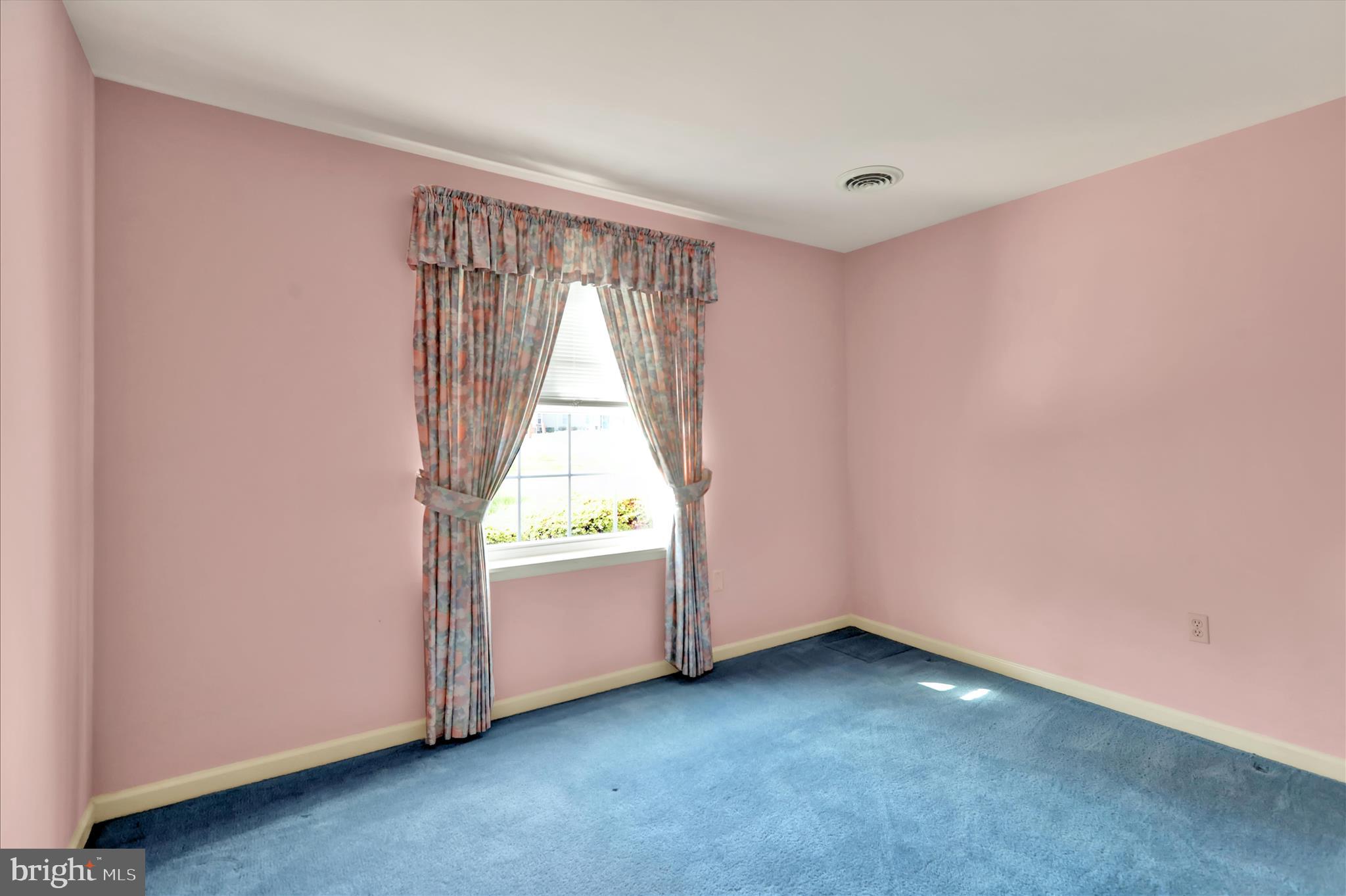 STONE HILL FARMS - Residential