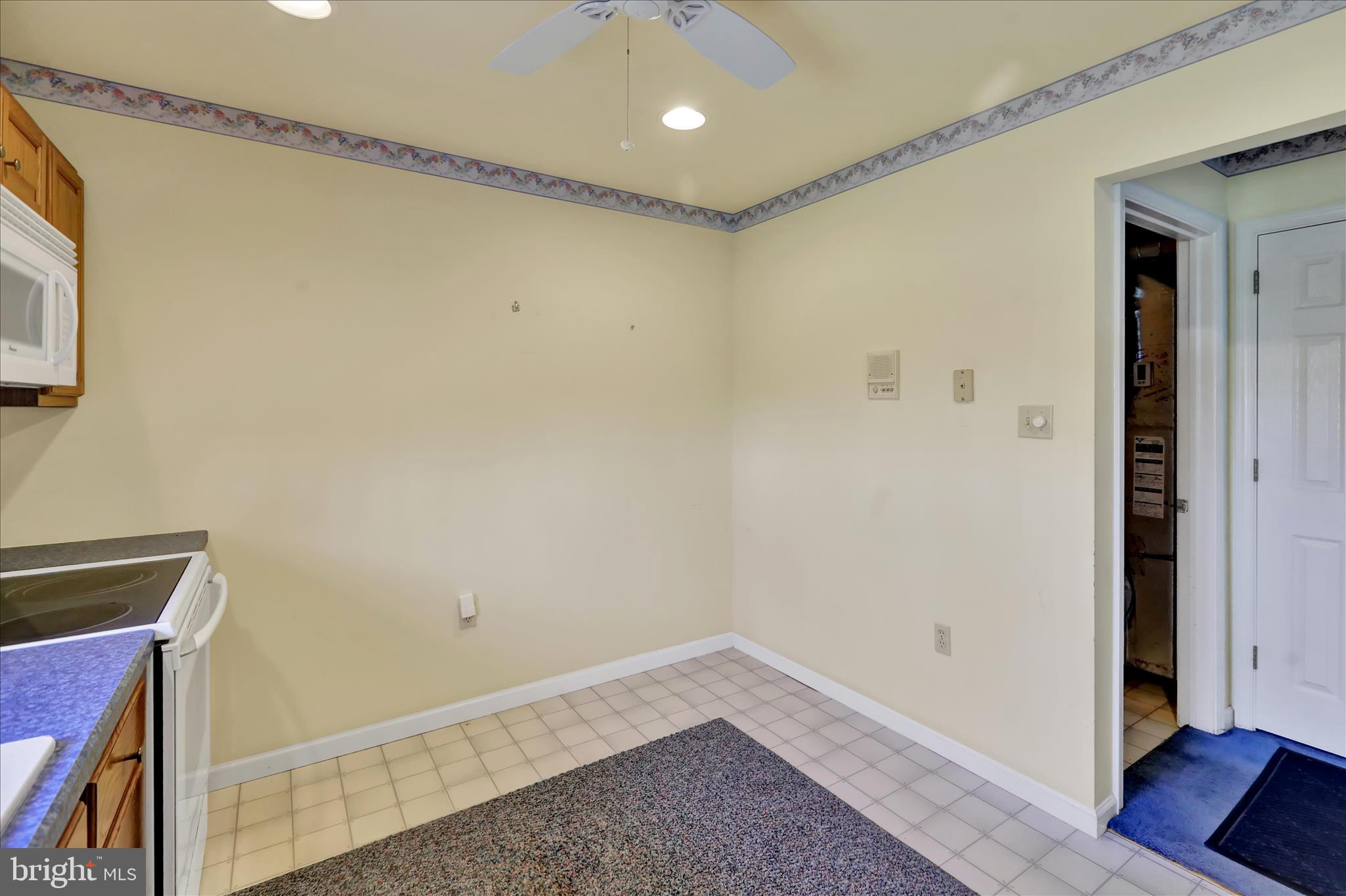 STONE HILL FARMS - Residential