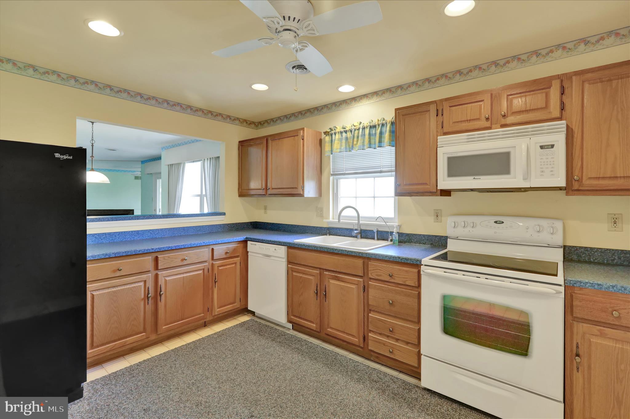 STONE HILL FARMS - Residential