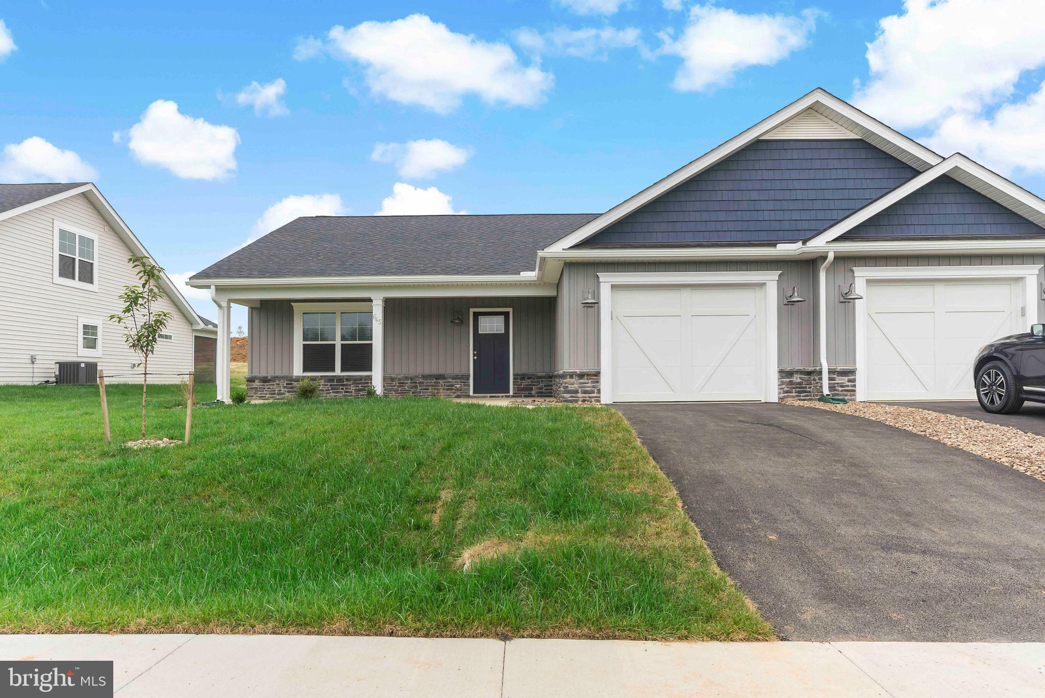 CARDINAL POINTE - Residential