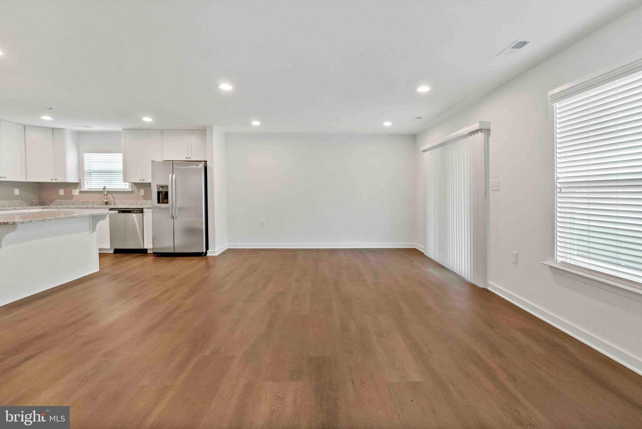 CARDINAL POINTE - Residential