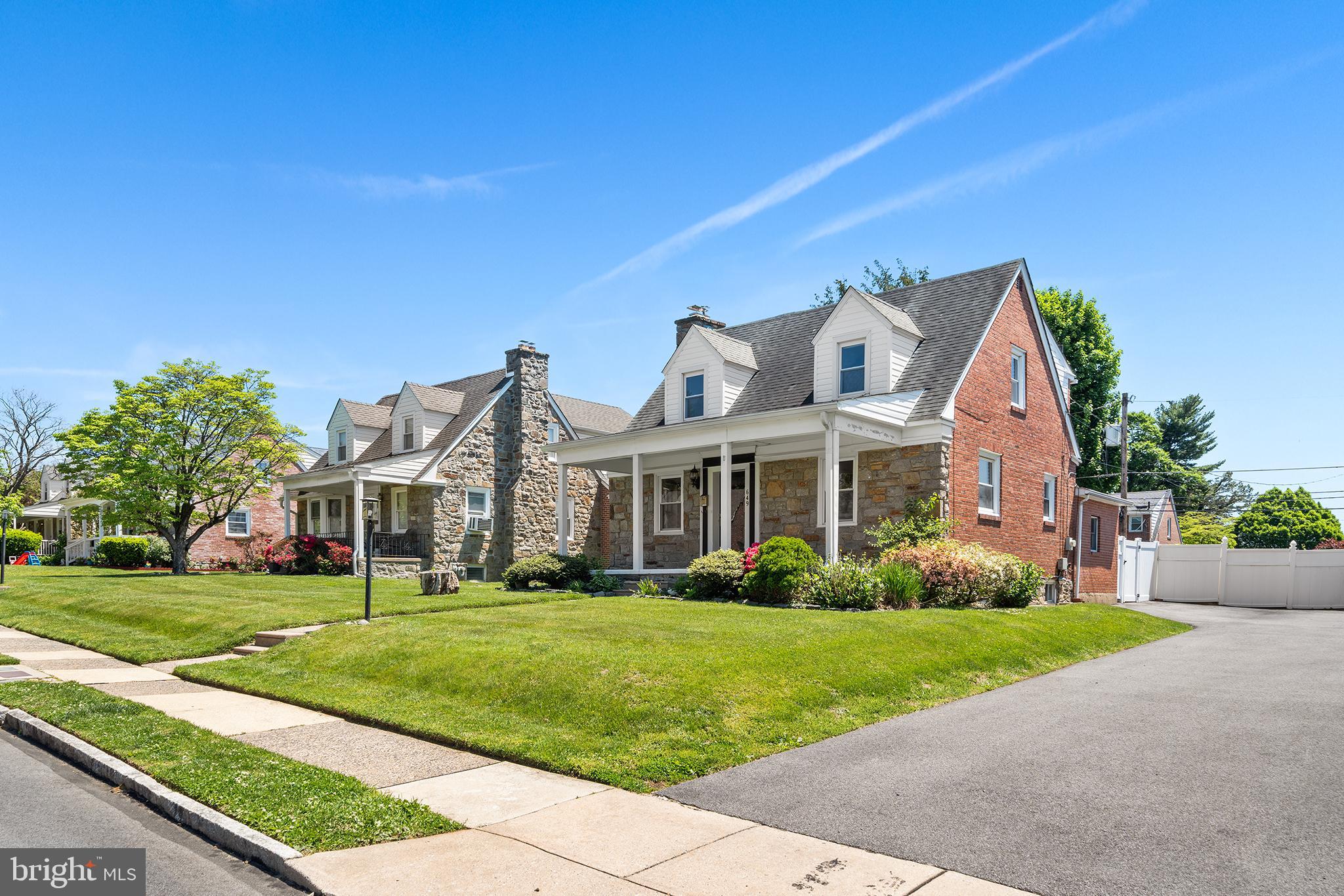 STONEY CREEK - Residential