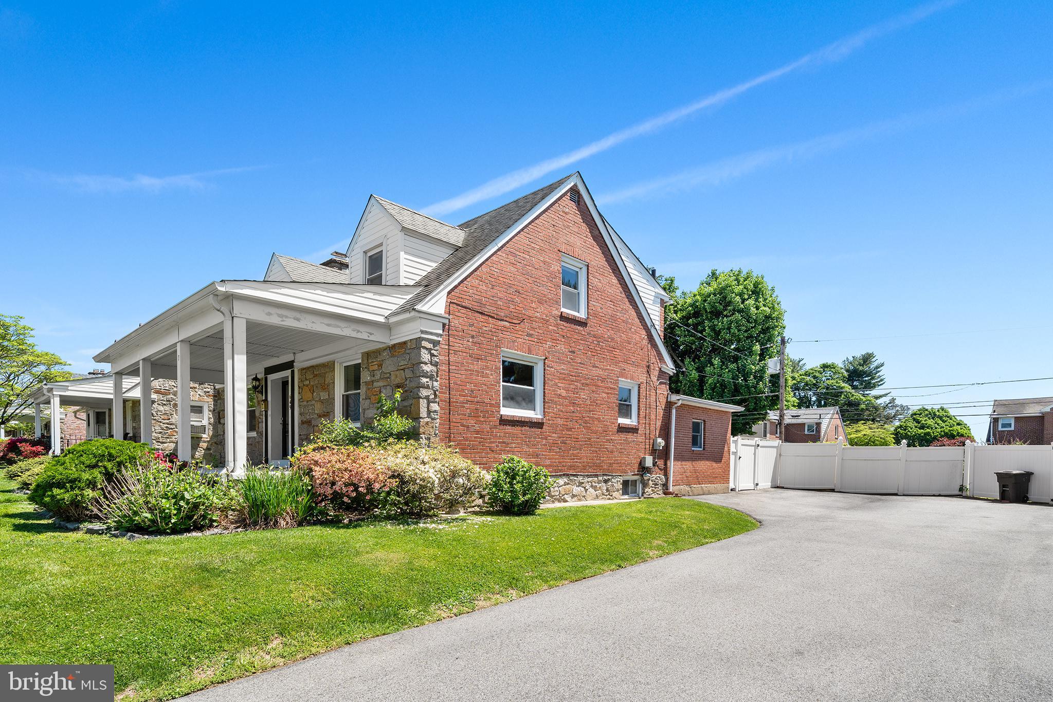 STONEY CREEK - Residential