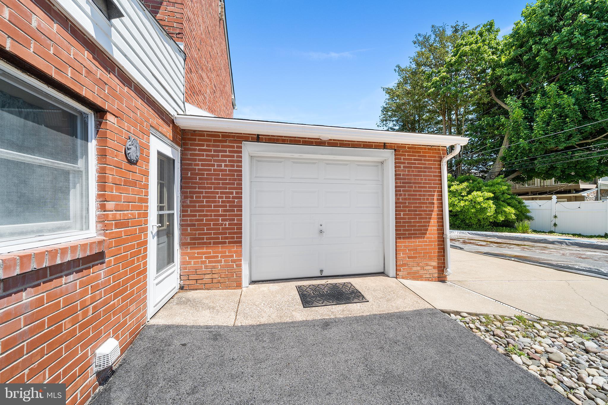 STONEY CREEK - Residential
