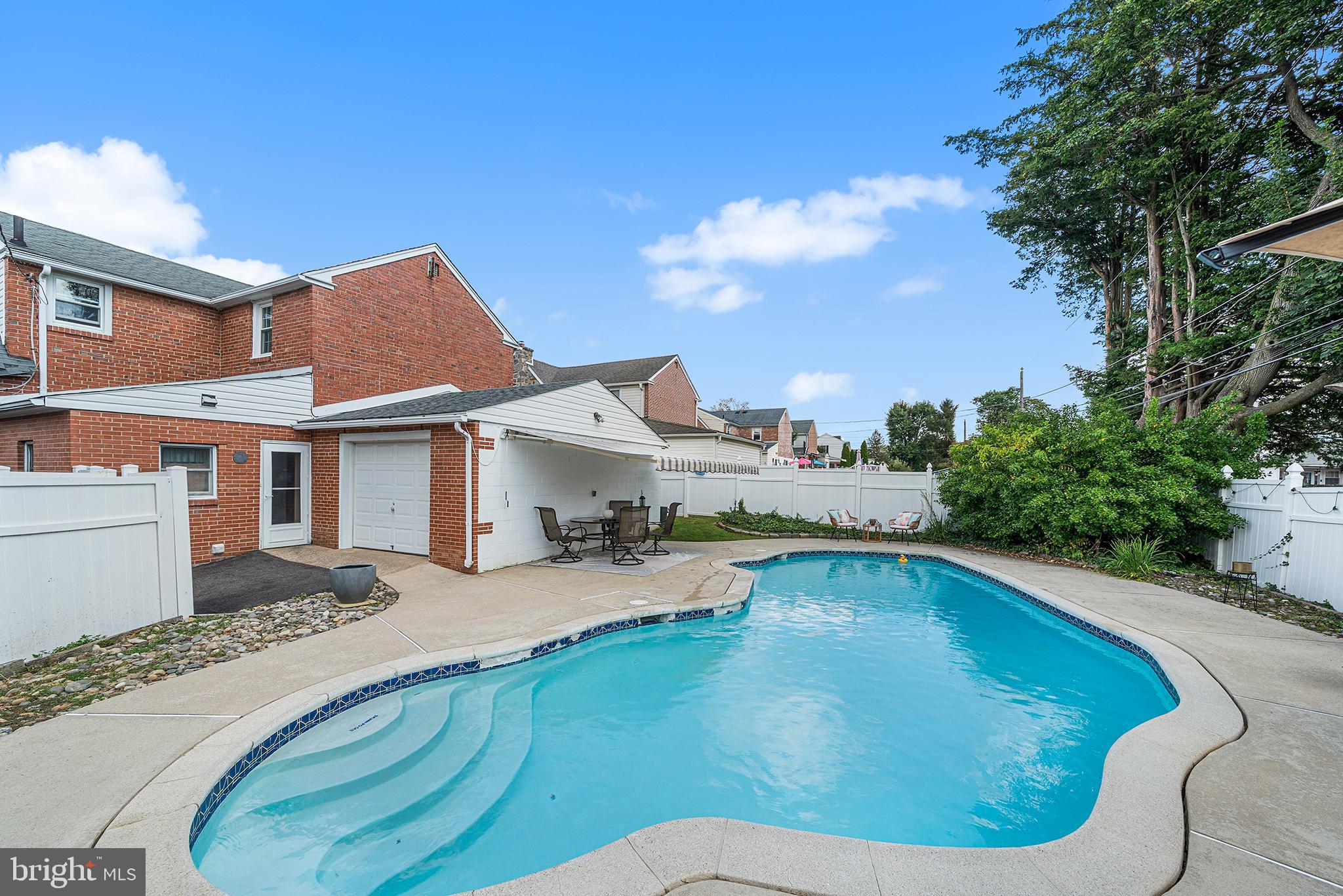 STONEY CREEK - Residential