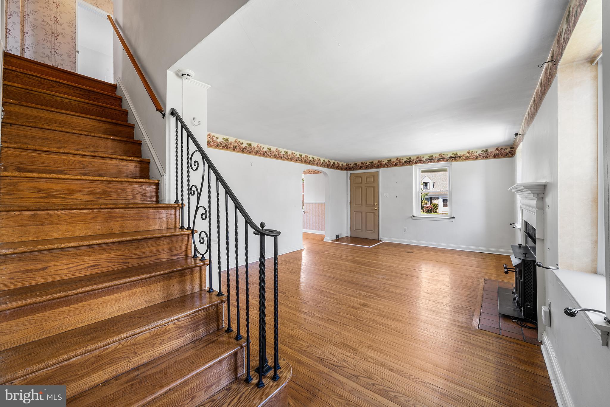 STONEY CREEK - Residential