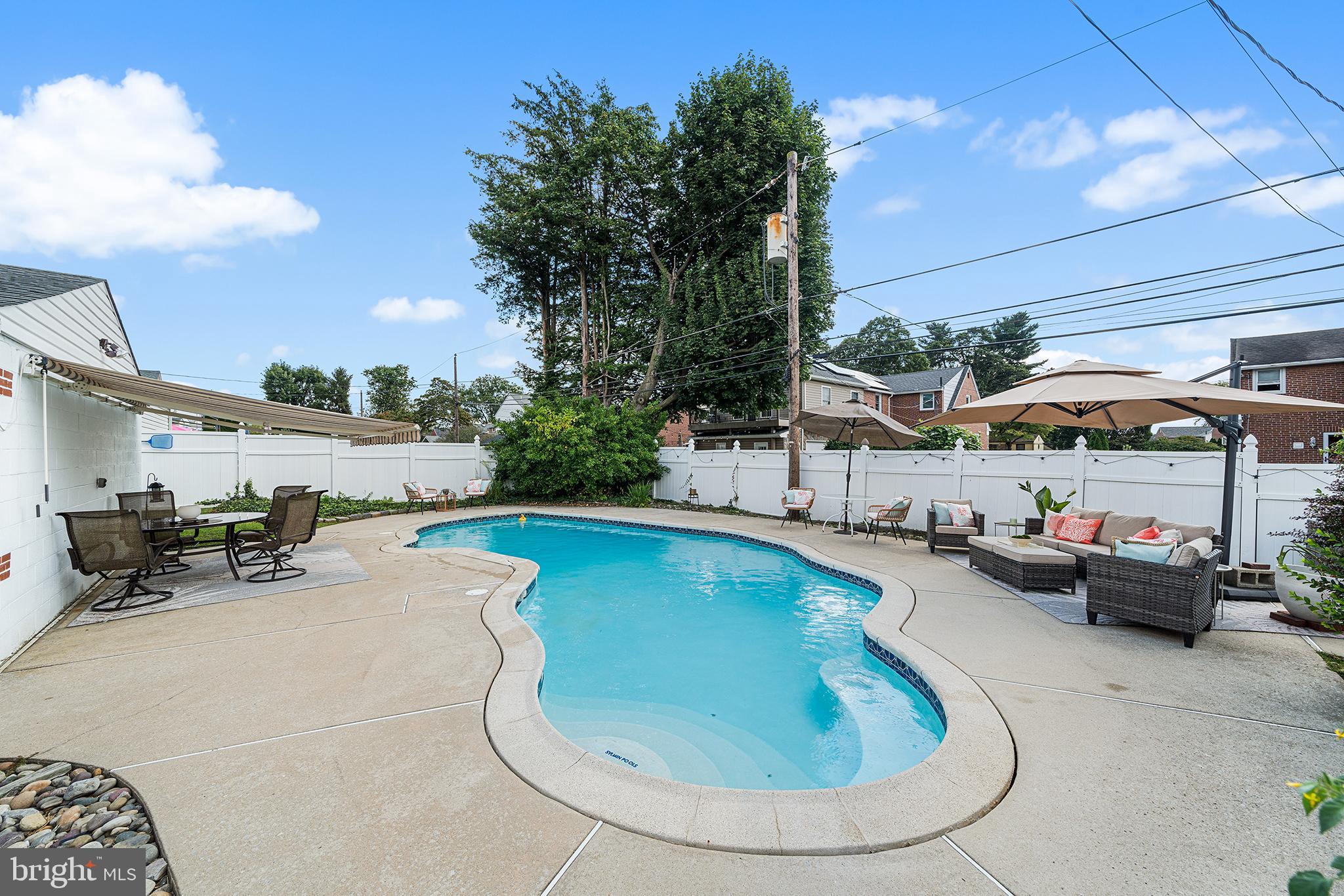 STONEY CREEK - Residential