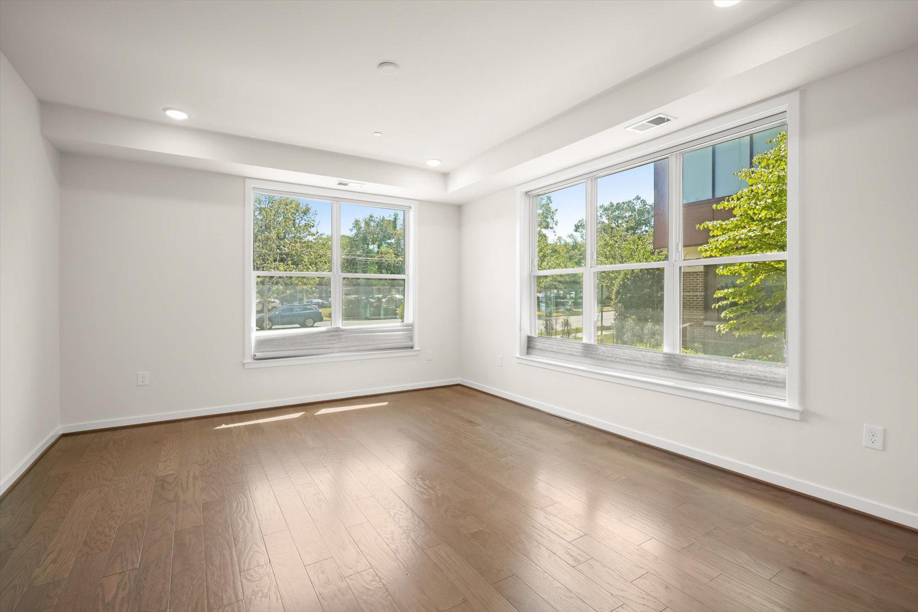 3985 NORTON PLACE 101