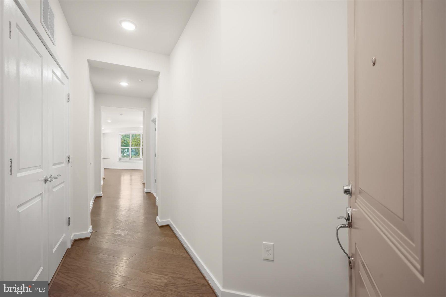3985 NORTON PLACE 101
