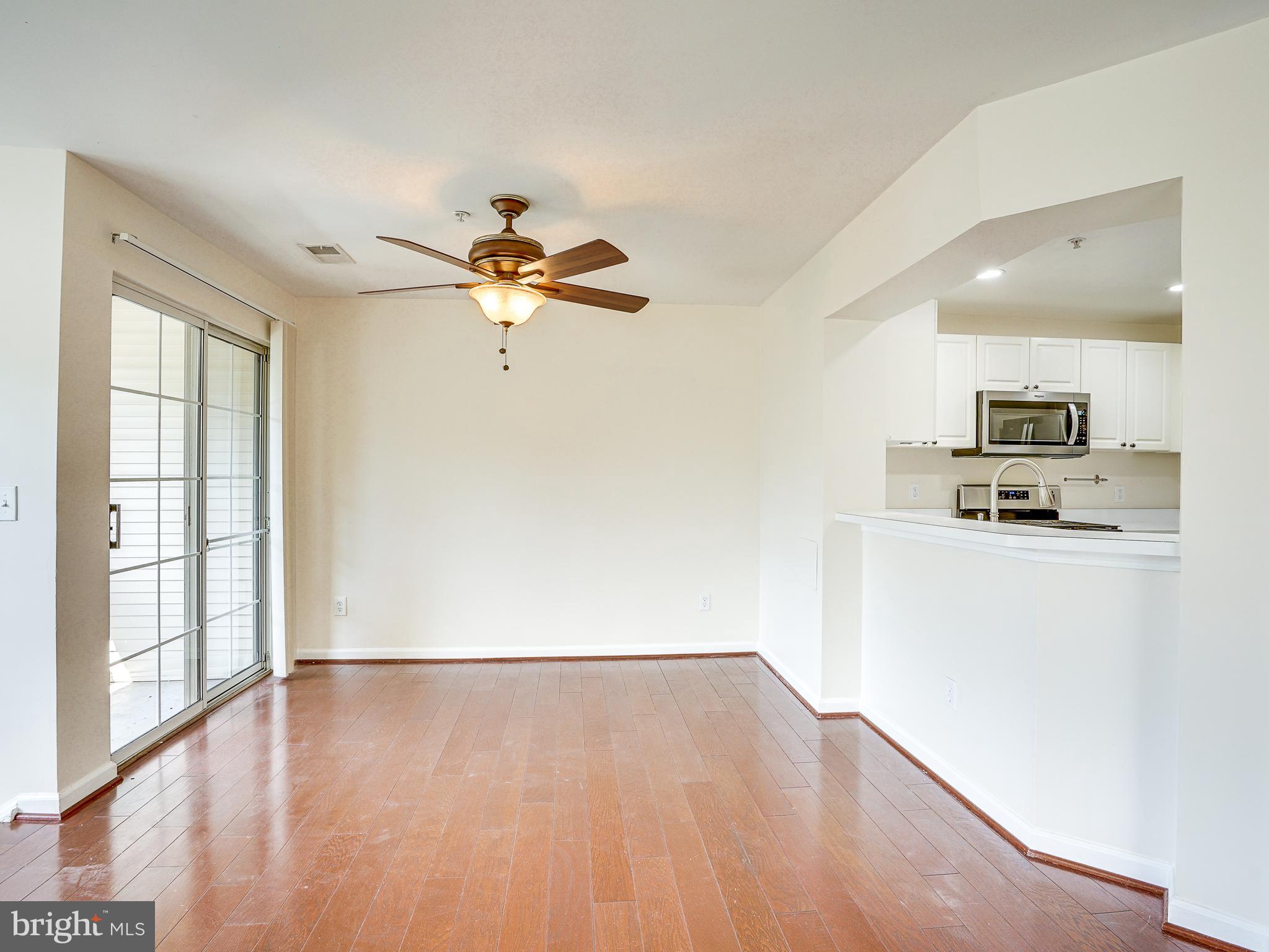 CHELSEA COURTS - Residential Lease