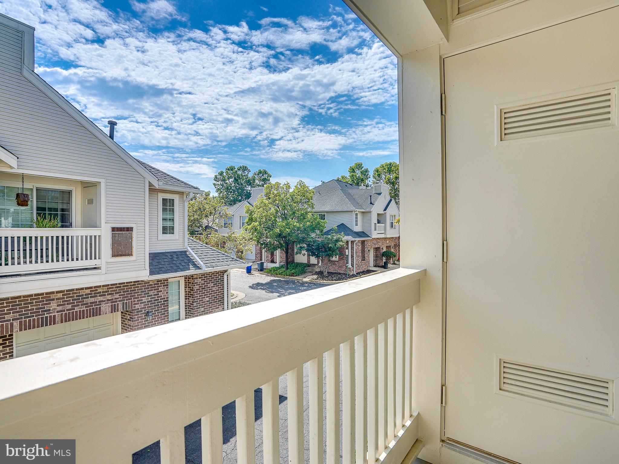 CHELSEA COURTS - Residential Lease