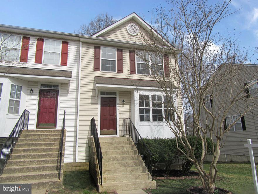 This adorable  end unit townhome features cozy and comfortable twin master suites with vaulted ceilings and skylights. Spacious living and dining areas accented by an eat-in kitchen, elevated deck and walk-out basement to a fenced back yard. All this one needs is it's new owners to make it their own. Conveniently located minutes from Joint Base Andrews and just a short ride to Metro, National Harbor, Washington D.C., Northern Virginia and the Pentagon. Bring your picky buyers!