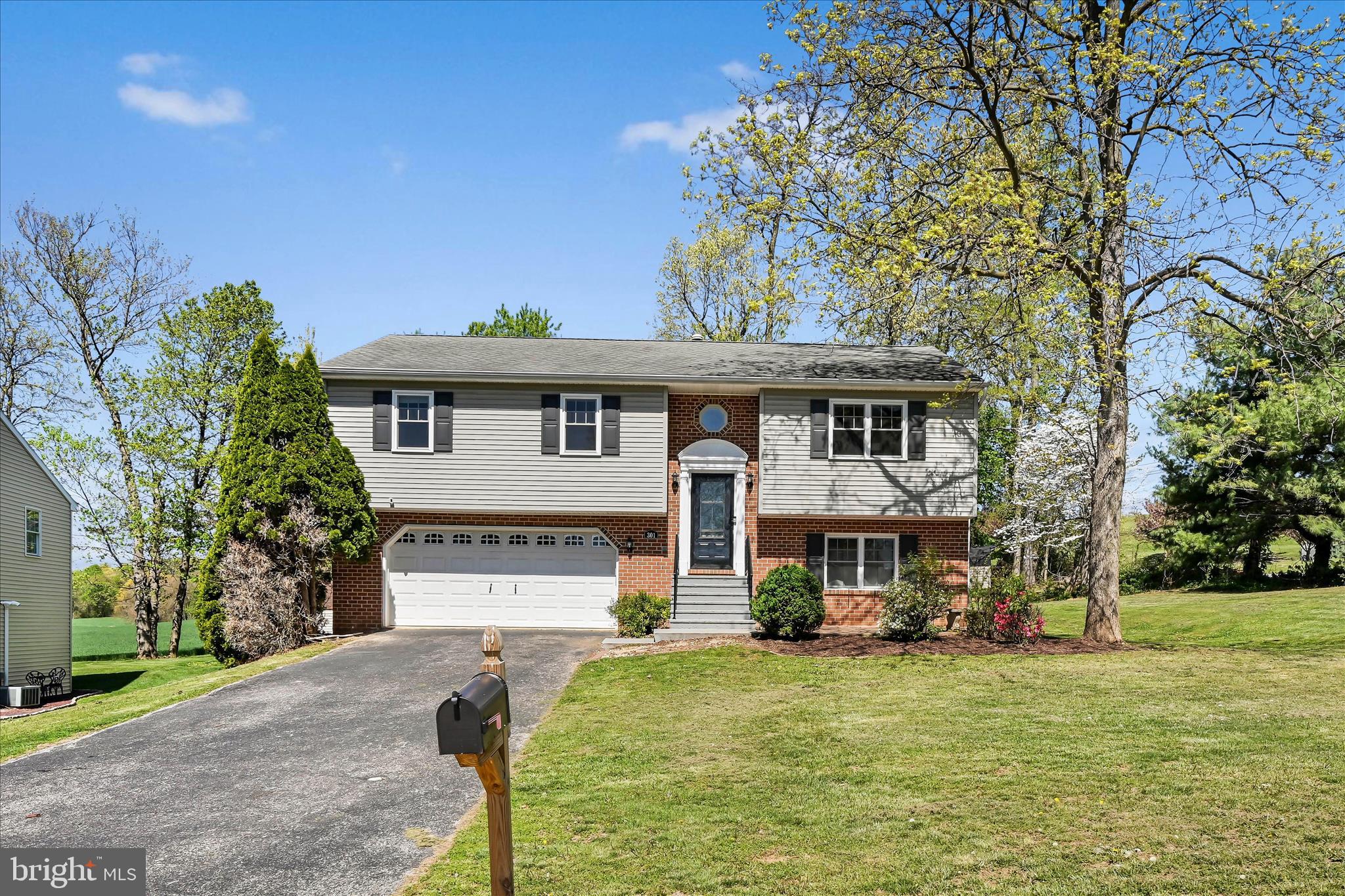 WINDSOR TWP - Residential