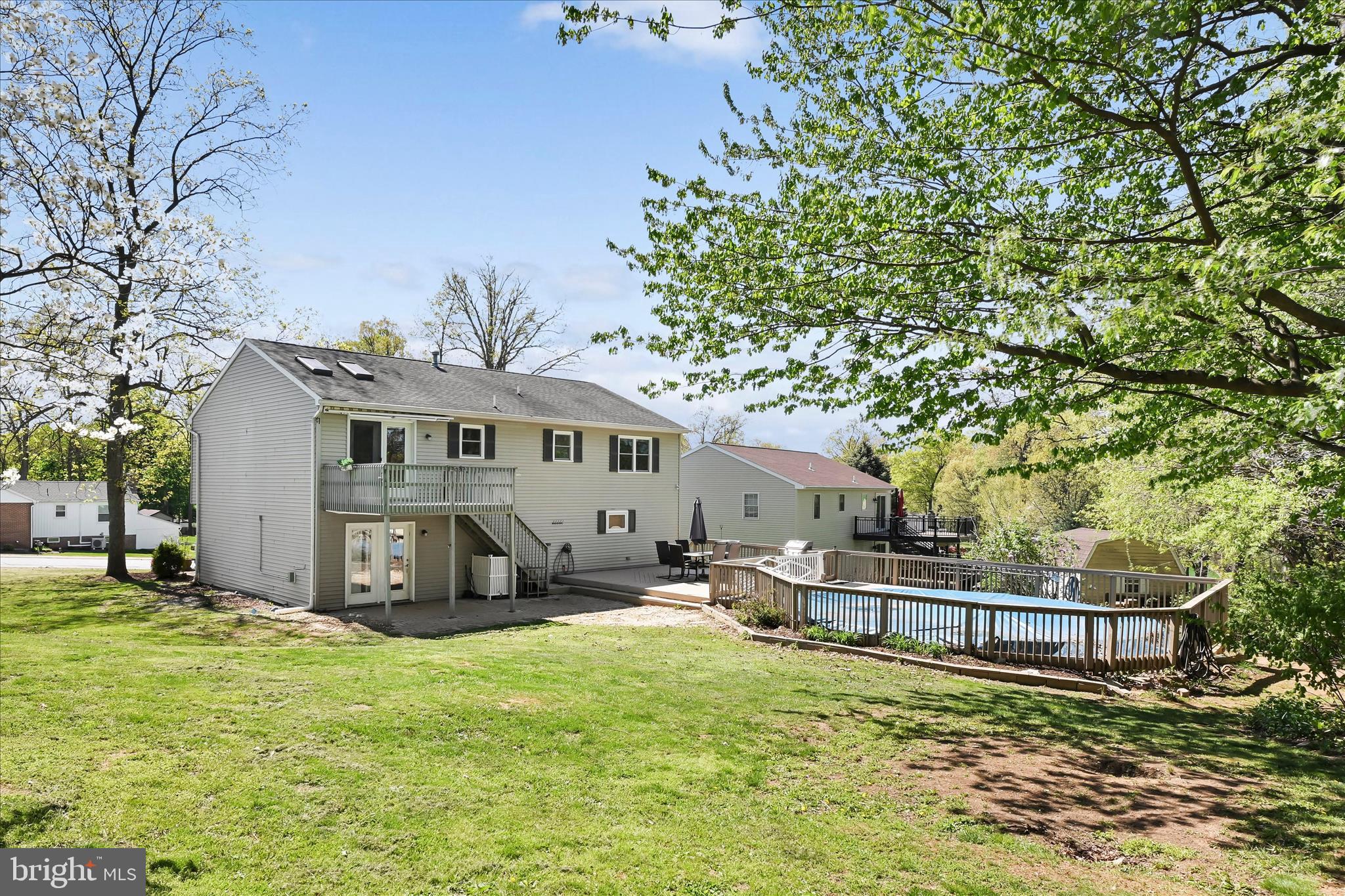 WINDSOR TWP - Residential