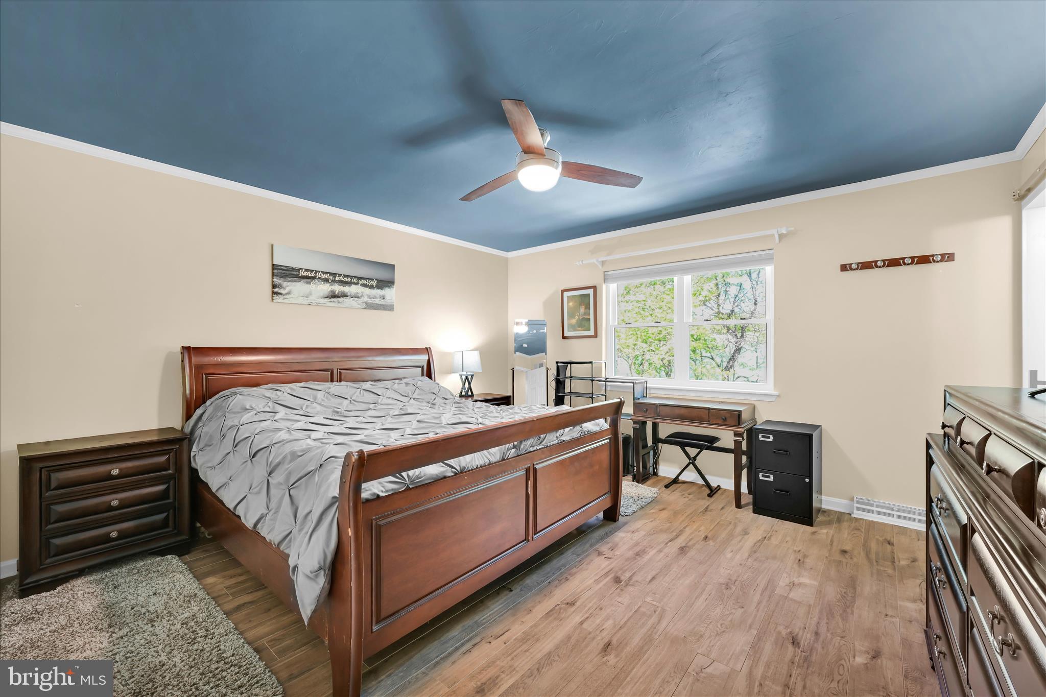 WINDSOR TWP - Residential