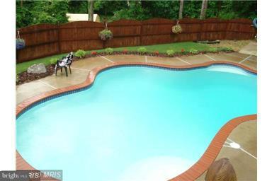 ESPERANZA FARMS - Residential