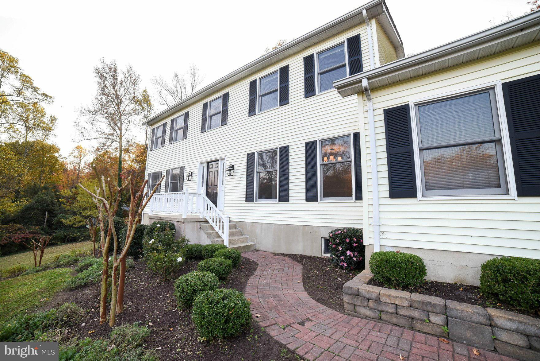 ESPERANZA FARMS - Residential