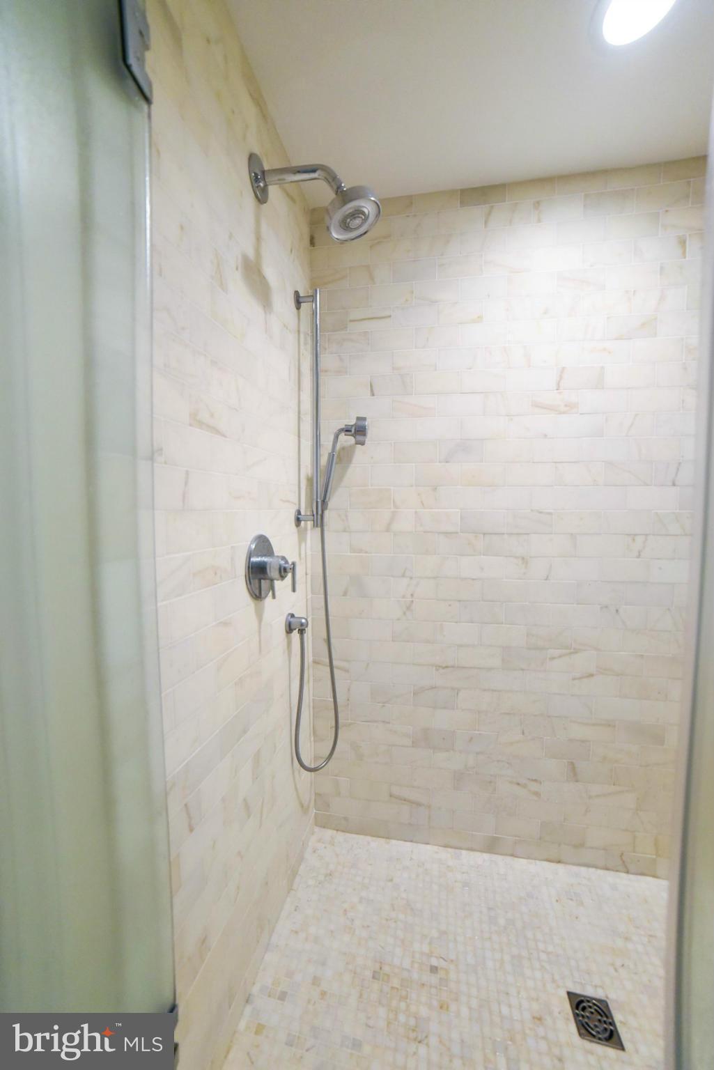 ESPERANZA FARMS - Residential