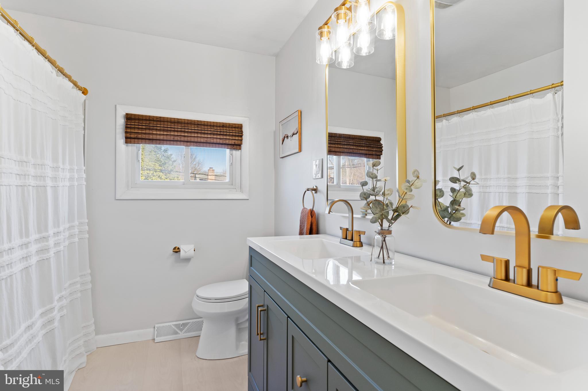 CLUB ESTATES WEST - Residential