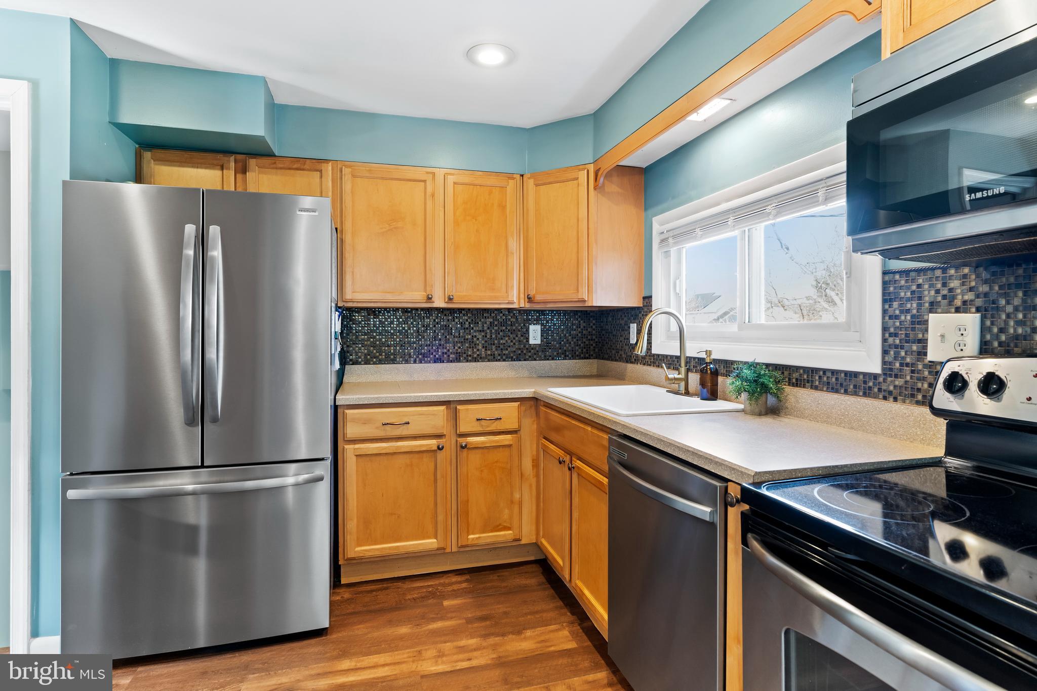 CLUB ESTATES WEST - Residential