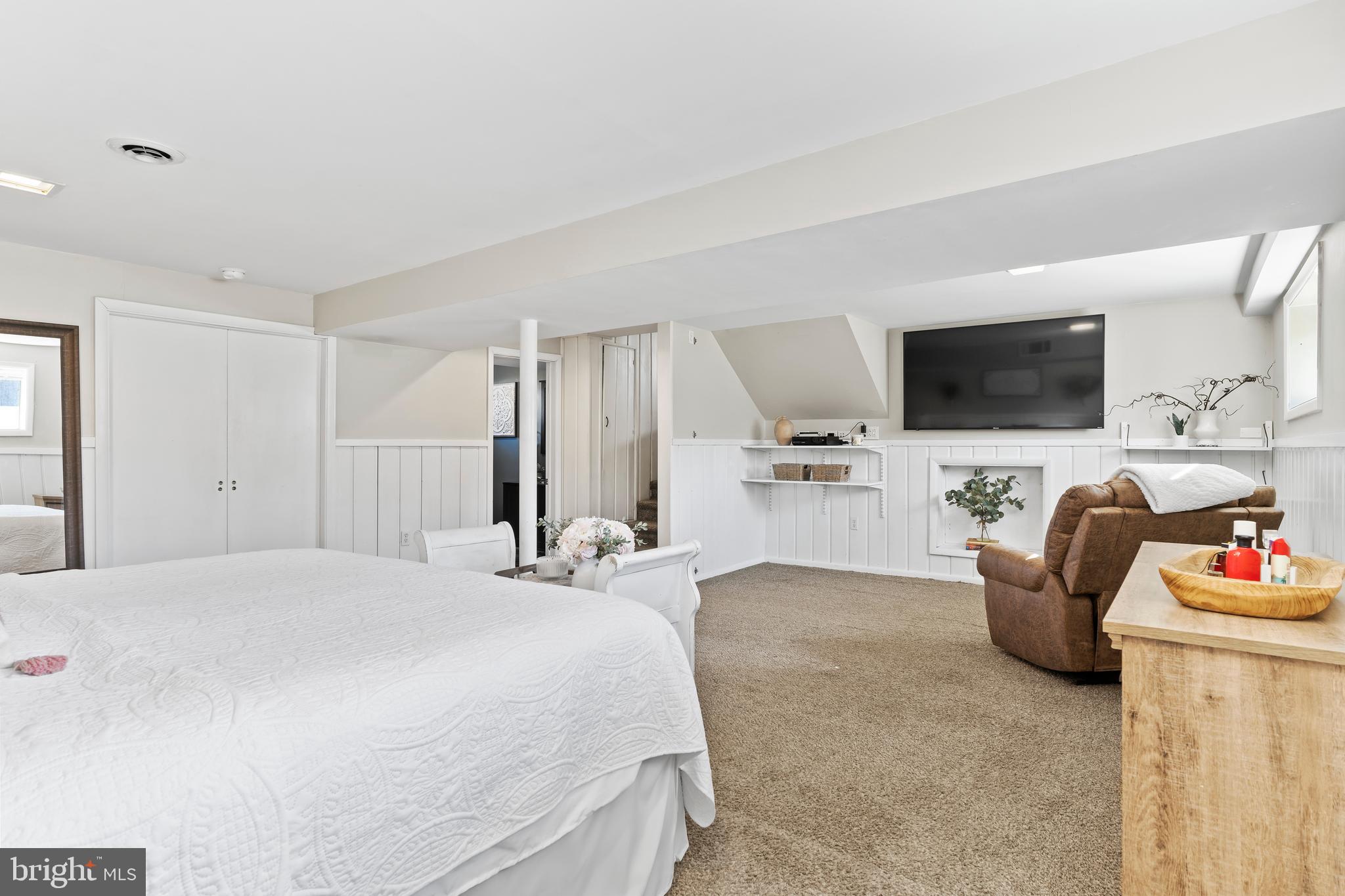 CLUB ESTATES WEST - Residential